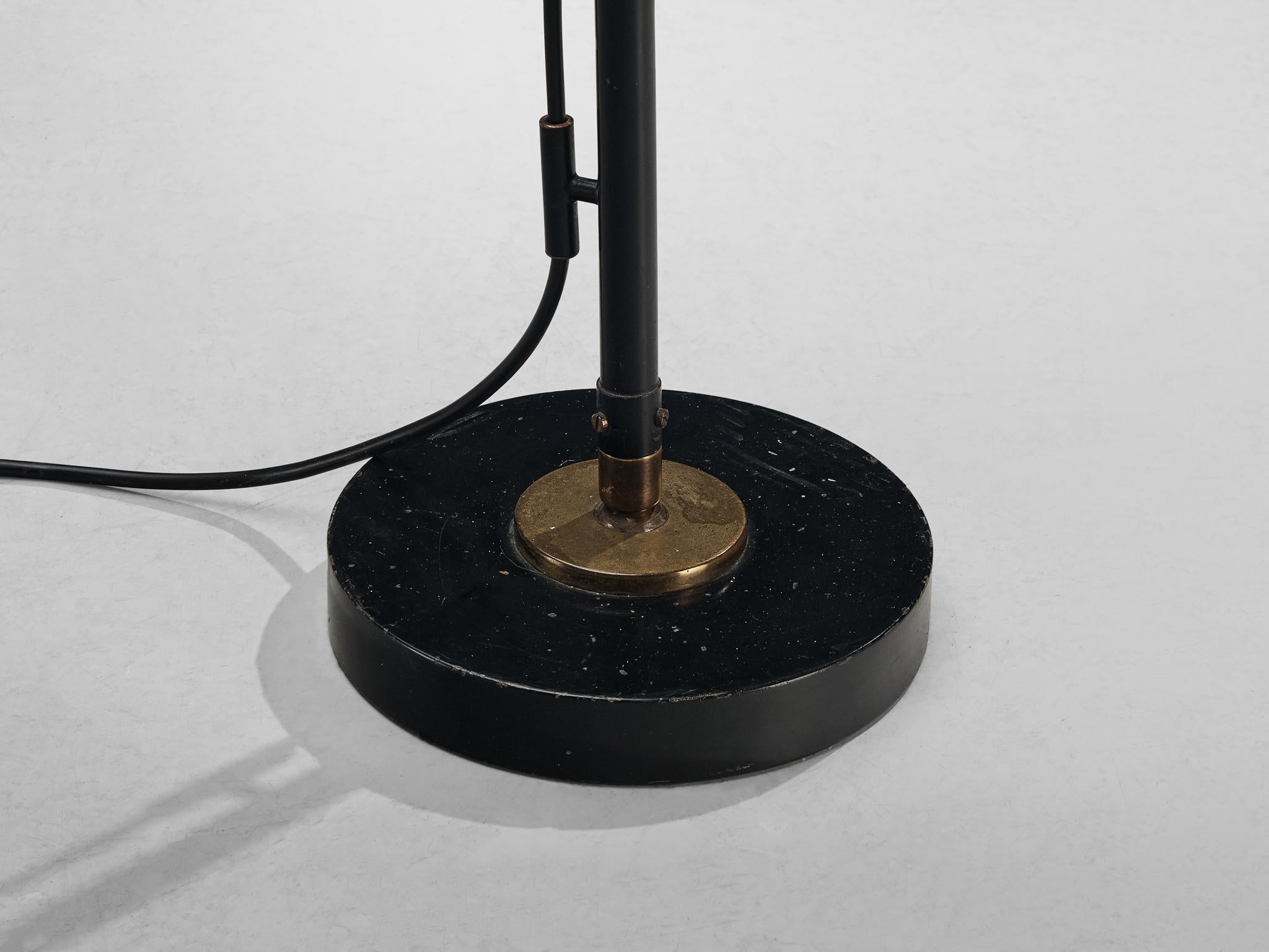 Angelo Ostuni et Renato Forti pour O-Luce '201' Lampadaire ou lampe de table en noir Bon état - En vente à Waalwijk, NL