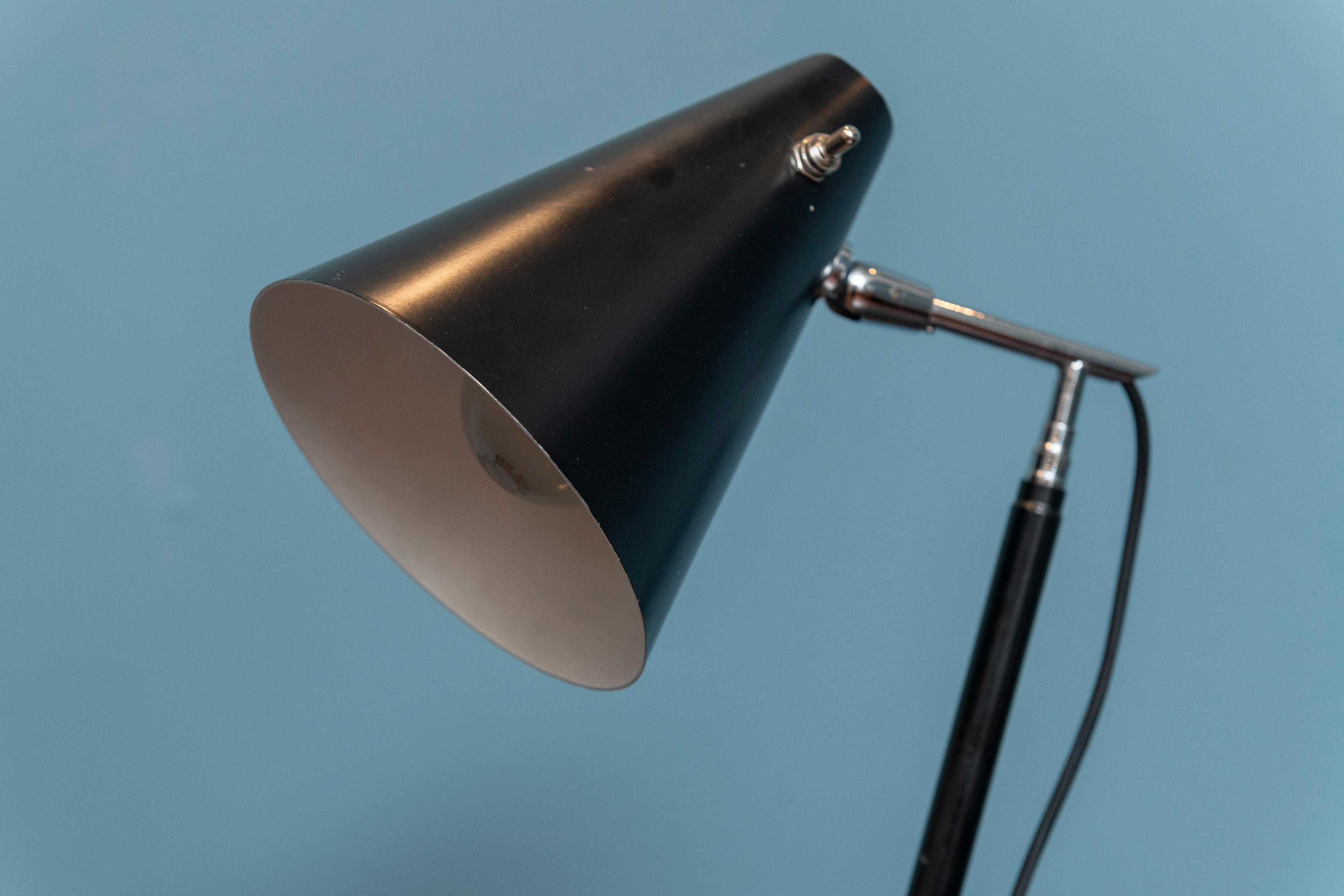 Angelo Ostuni and Renato Forti Telescopic Lamp for Oluce, Model 201 For Sale 3