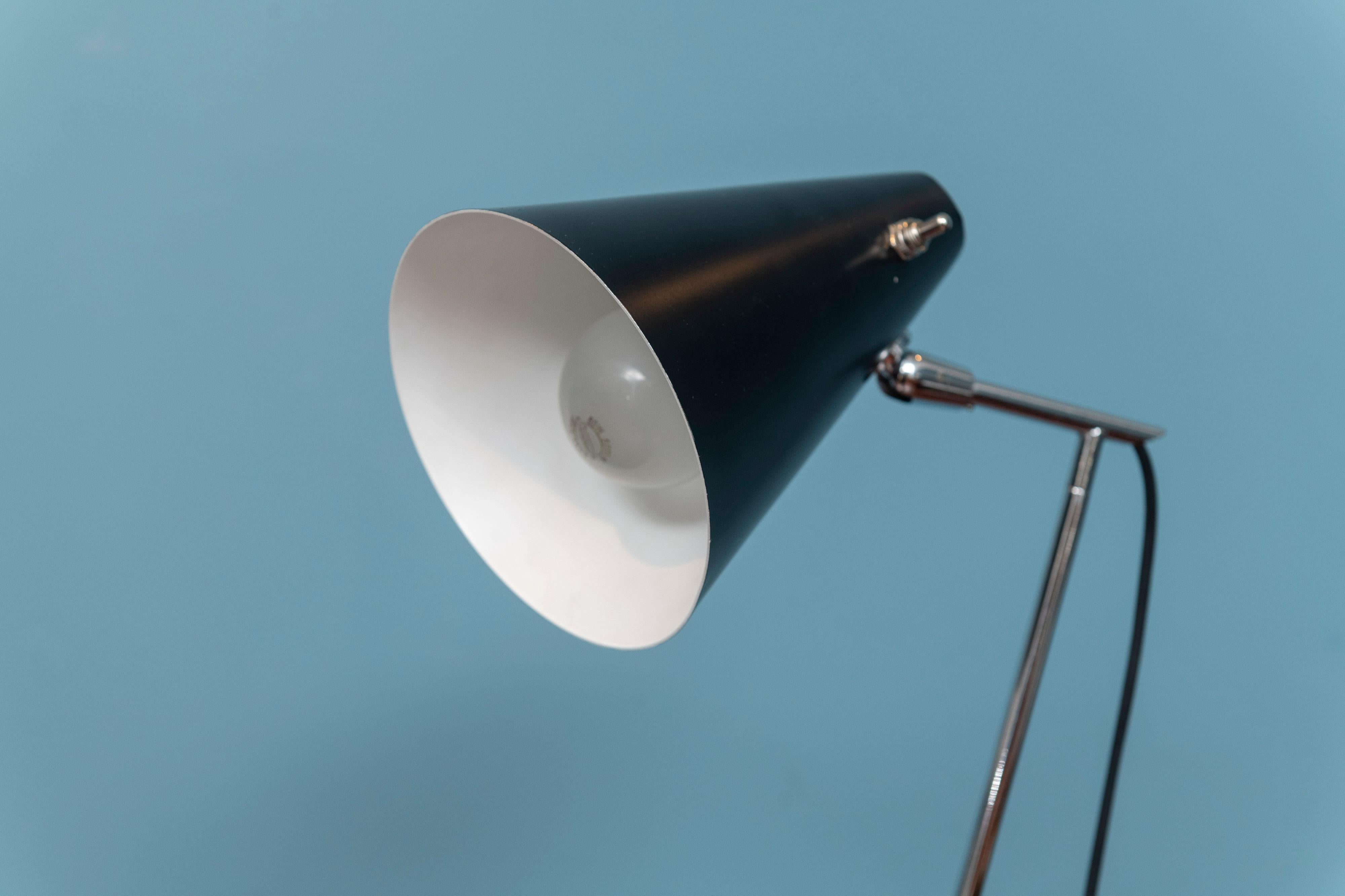 Italian Angelo Ostuni and Renato Forti Telescopic Lamp for Oluce, Model 201 For Sale