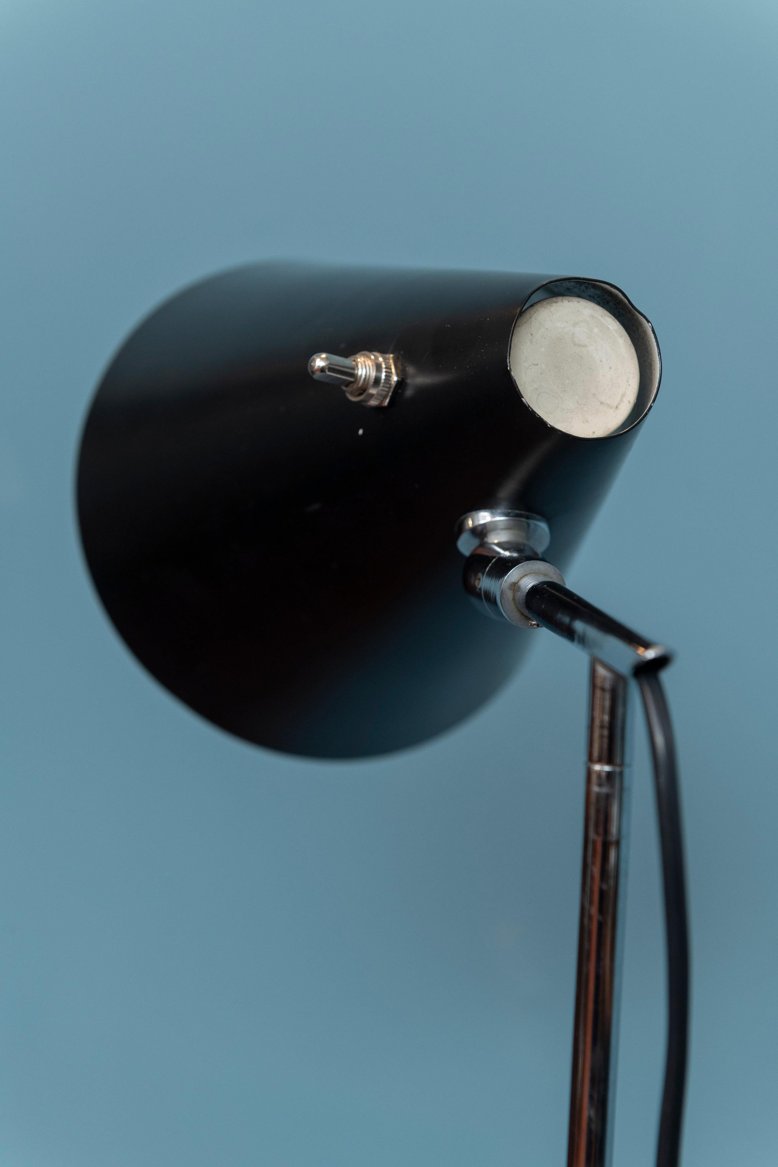 Enamel Angelo Ostuni and Renato Forti Telescopic Lamp for Oluce, Model 201 For Sale