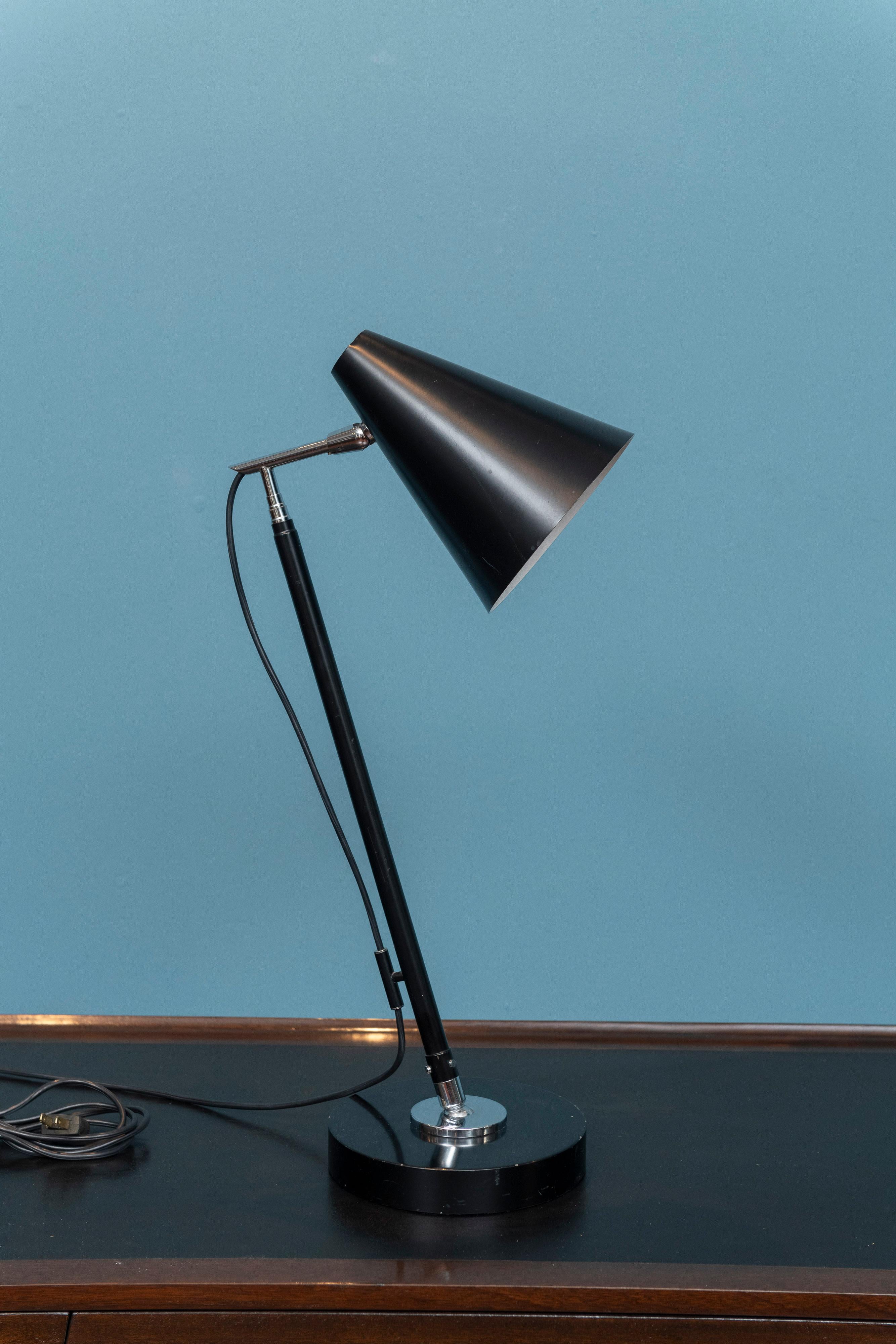 Angelo Ostuni and Renato Forti Telescopic Lamp for Oluce, Model 201 For Sale 1