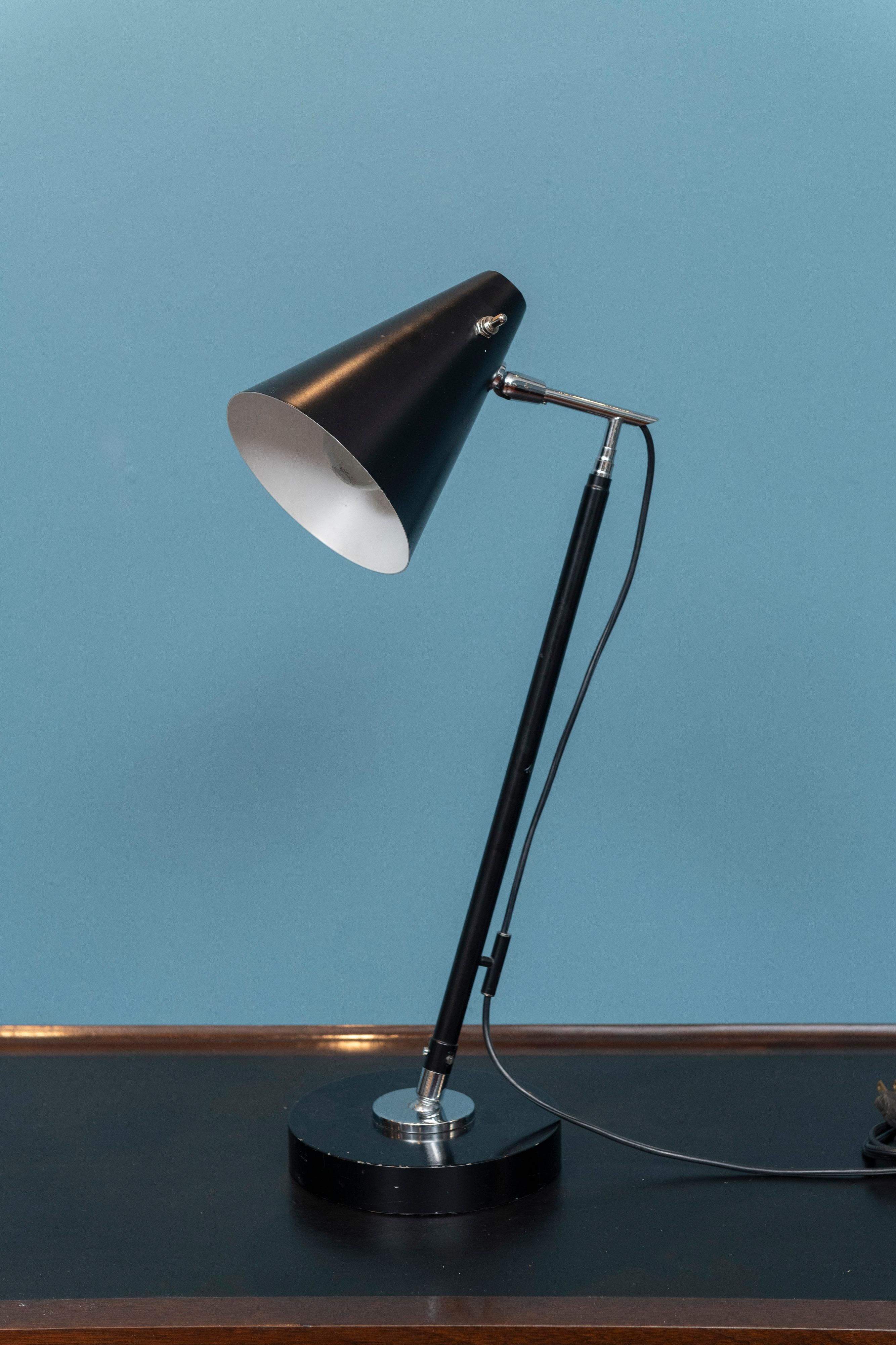 Angelo Ostuni and Renato Forti Telescopic Lamp for Oluce, Model 201 For Sale 2