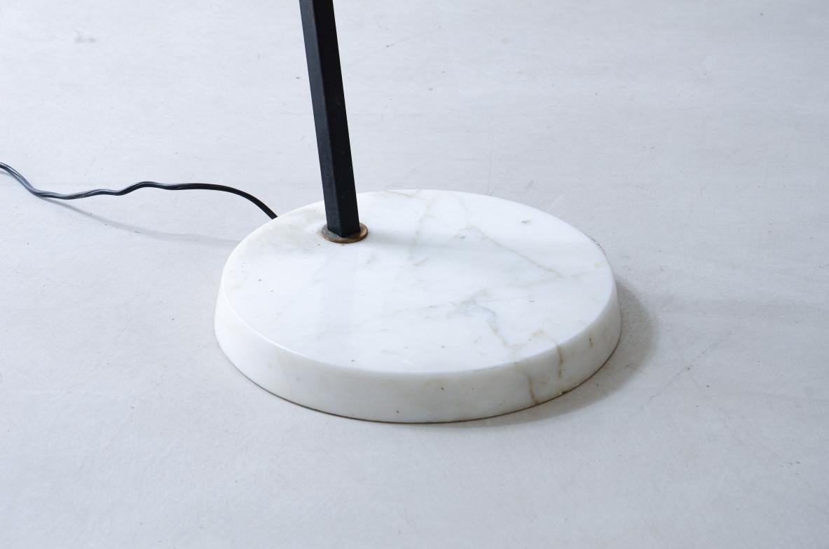 Angelo Ostuni  Elegant floor lamp with adjustable arm In Excellent Condition In Milano, IT