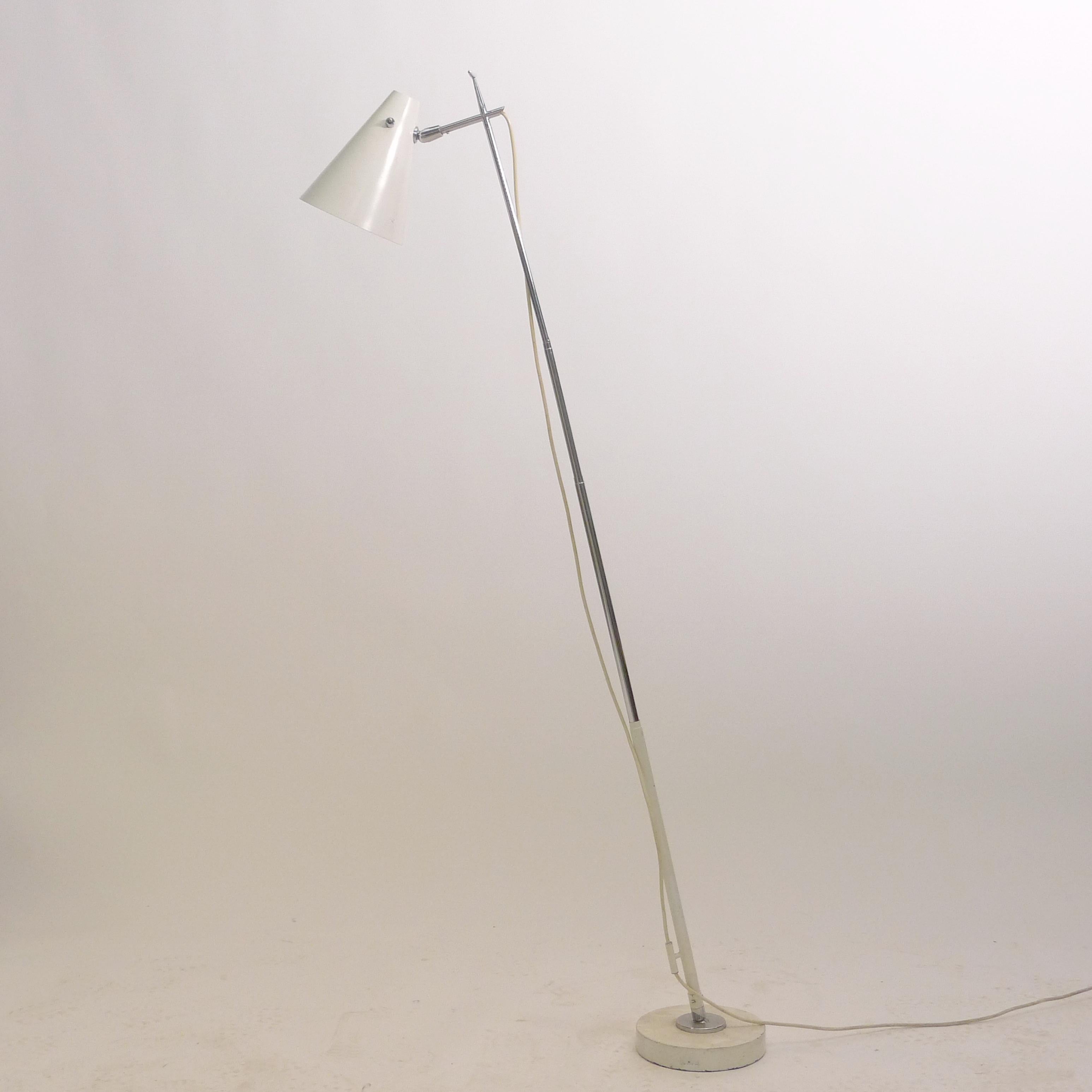 Angelo Ostuni & Renato Forti para Oluce, Lámpara de pie telescópica, Model No. 201, años 50 Moderno de mediados de siglo en venta