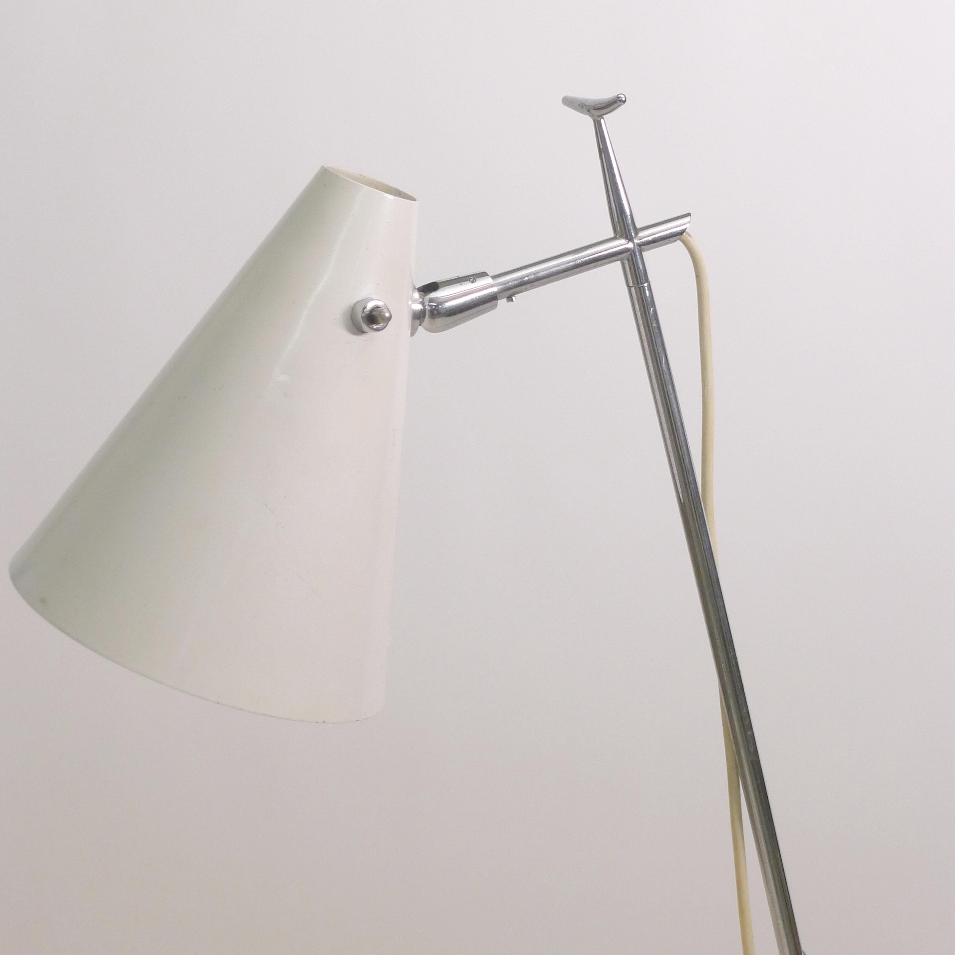 Angelo Ostuni & Renato Forti para Oluce, Lámpara de pie telescópica, Model No. 201, años 50 en venta 1