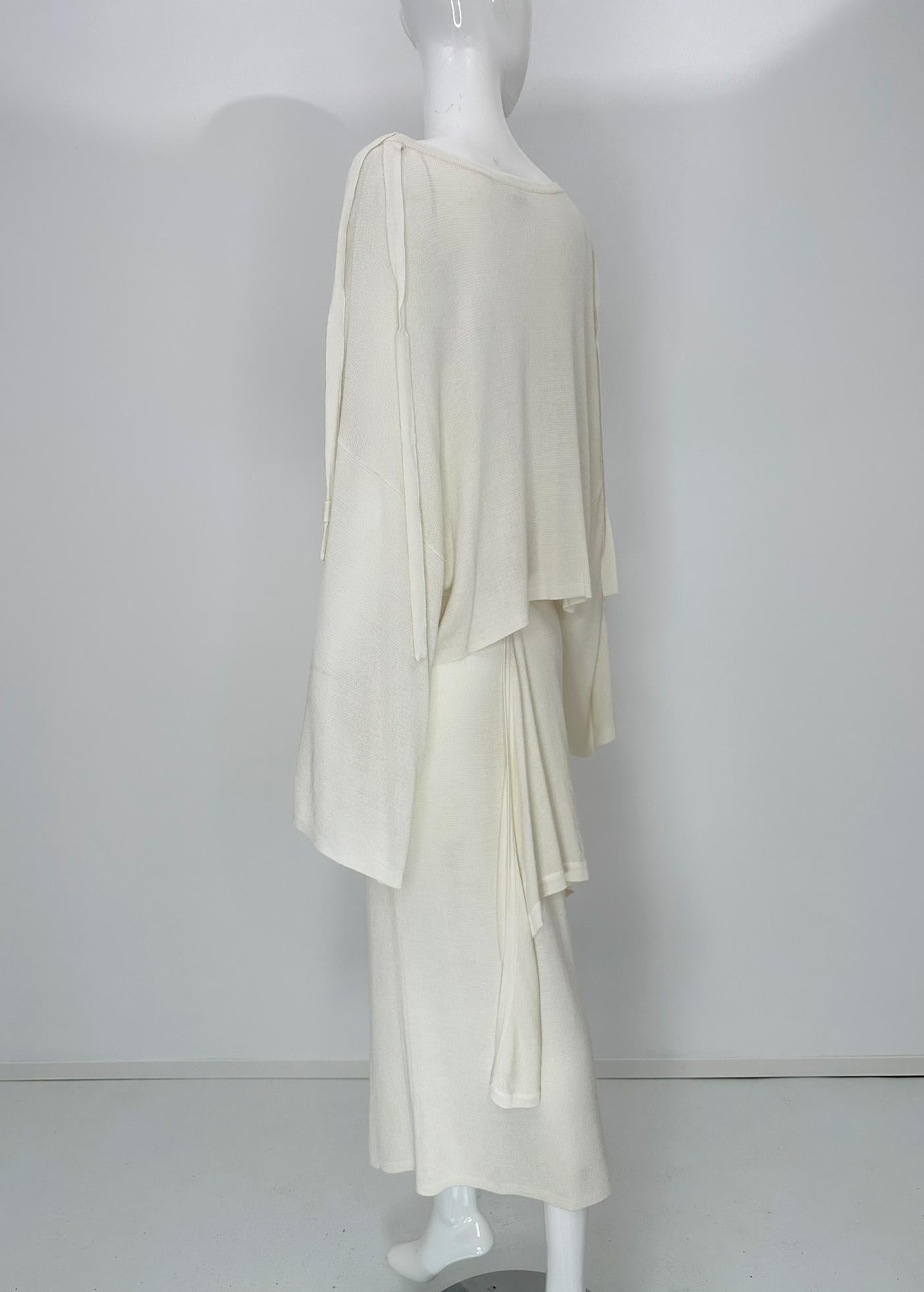 Women's Angelo Tariazzi Paris 2pc Off White Knit Kimono Sleeve Top & Hip Tie Skirt 1980s For Sale