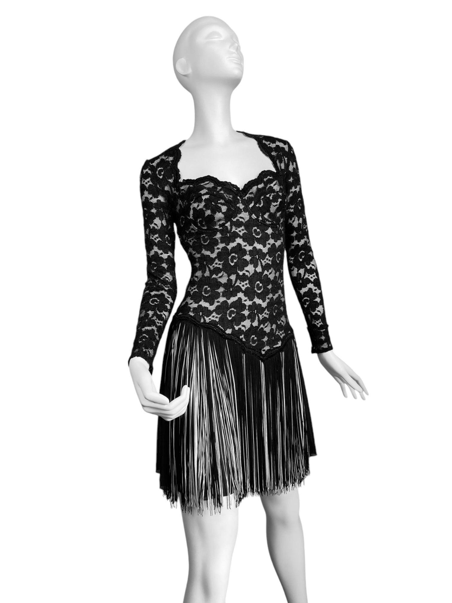 ANGELO TARLAZZI 2000s VESTIDO MINI DE ENCAJE DE ENCAJE NEGRO Negro en venta
