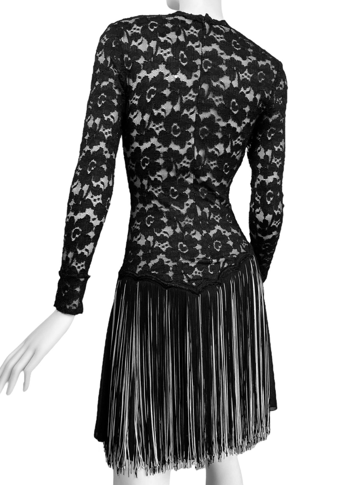 ANGELO TARLAZZI 2000s VESTIDO MINI DE ENCAJE DE ENCAJE NEGRO en venta 4