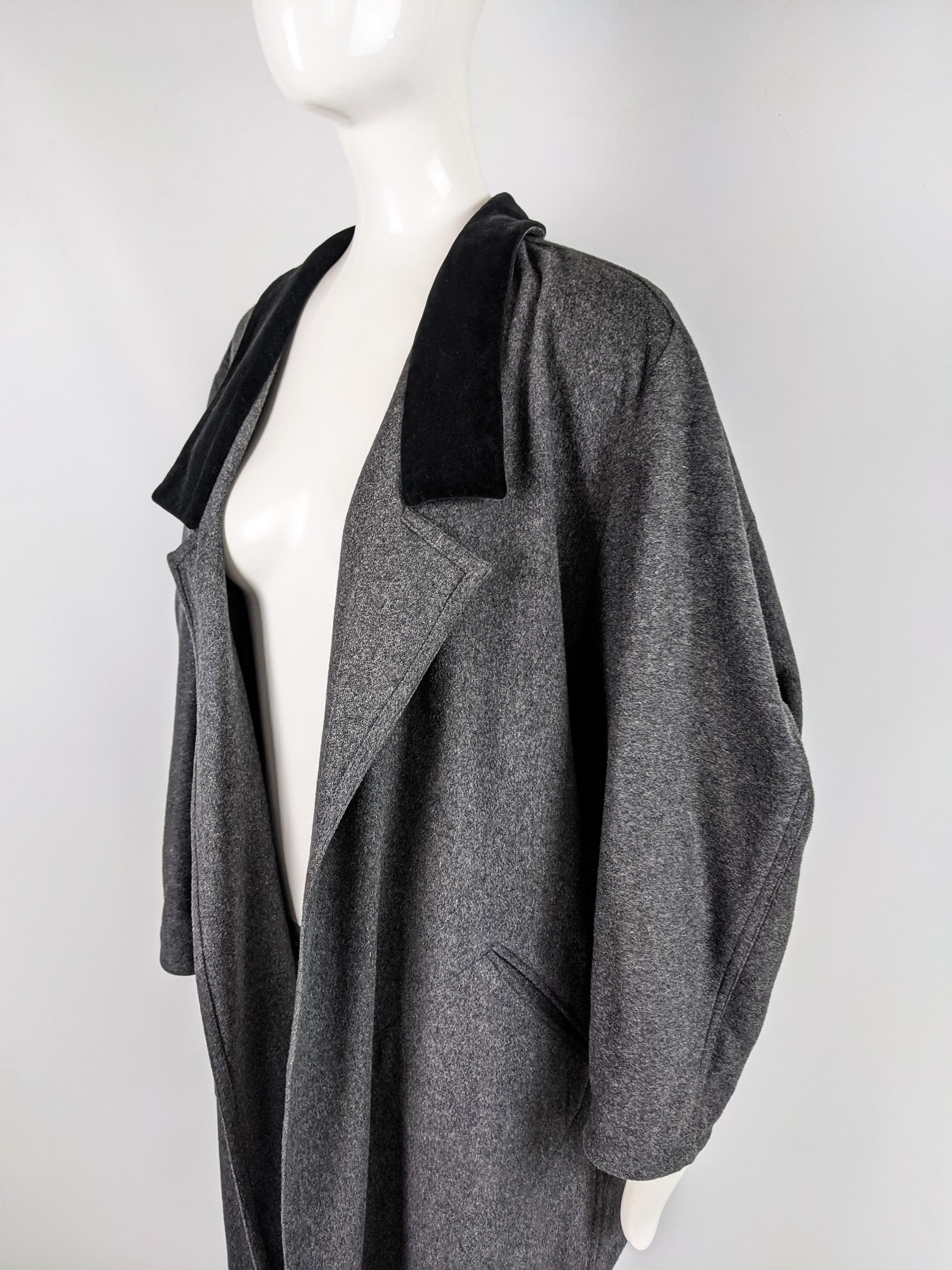 Black Angelo Tarlazzi Paris Vintage Womens Grey Wool Architectural Cocoon Coat, 1980s