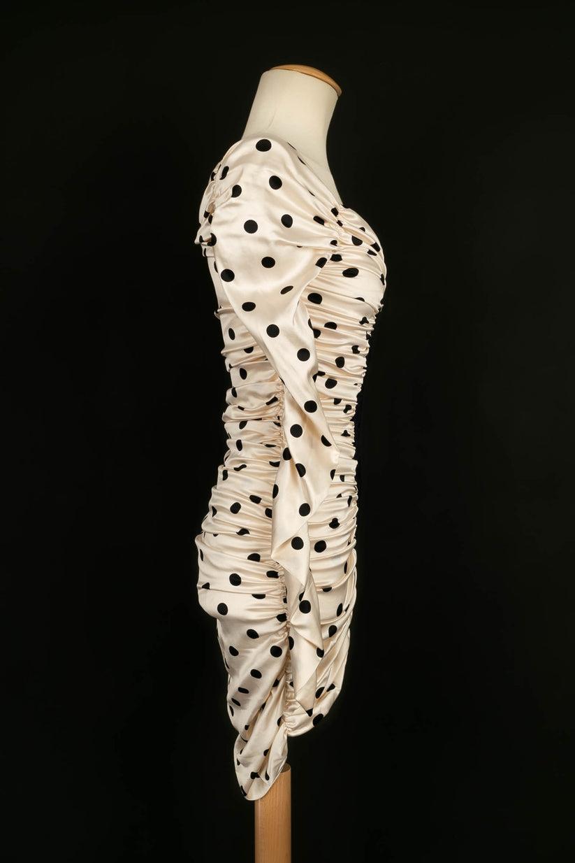 Angelo Tarlazzi Silk Dress with Black Polka Dots In Excellent Condition For Sale In SAINT-OUEN-SUR-SEINE, FR