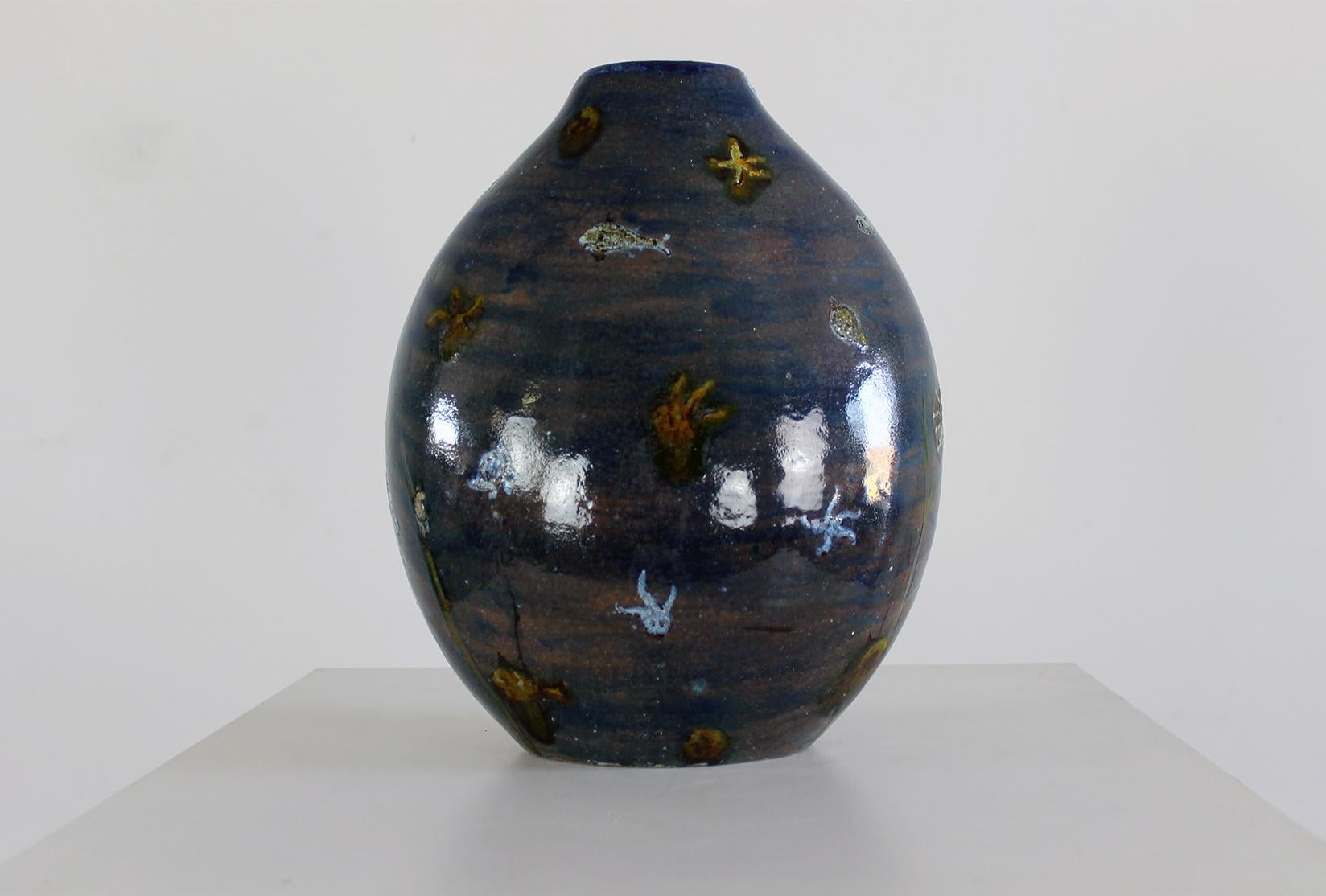 Autre Vase Angelo Ungania en céramique bleue avec décorations marines, années 1940, Italie en vente
