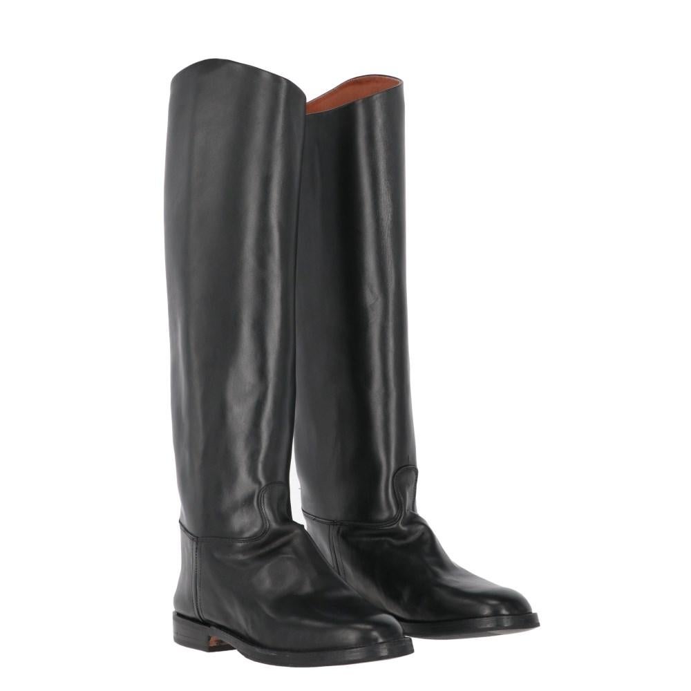 A.N.G.E.L.O. Vintage Cult black leather 90s military boots. Round toe and knee-length.

Size: 39 ½

Heel height: 47 cm
Insole length: 25,5 cm

Product code: X2203

Notes: Item show light signs of wear on the leather, as shown in the