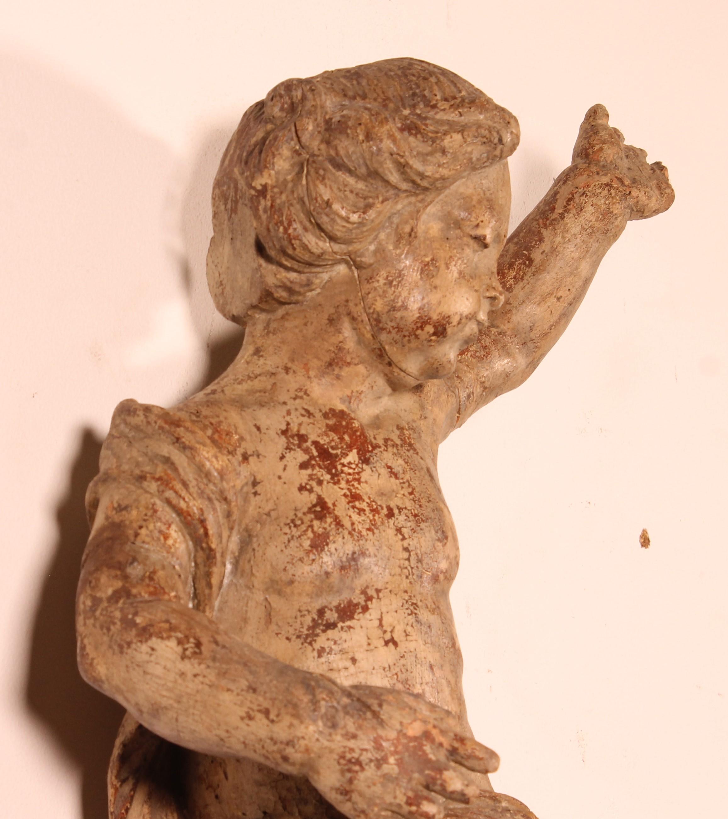 Angelot En Bois Sculpté -18° Siècle For Sale 3