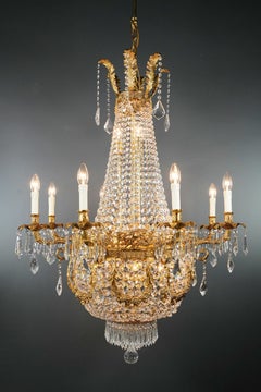 Putto Wreat Brass Basket Empire Sac a Pearl Chandelier Crystal and Antique Gold