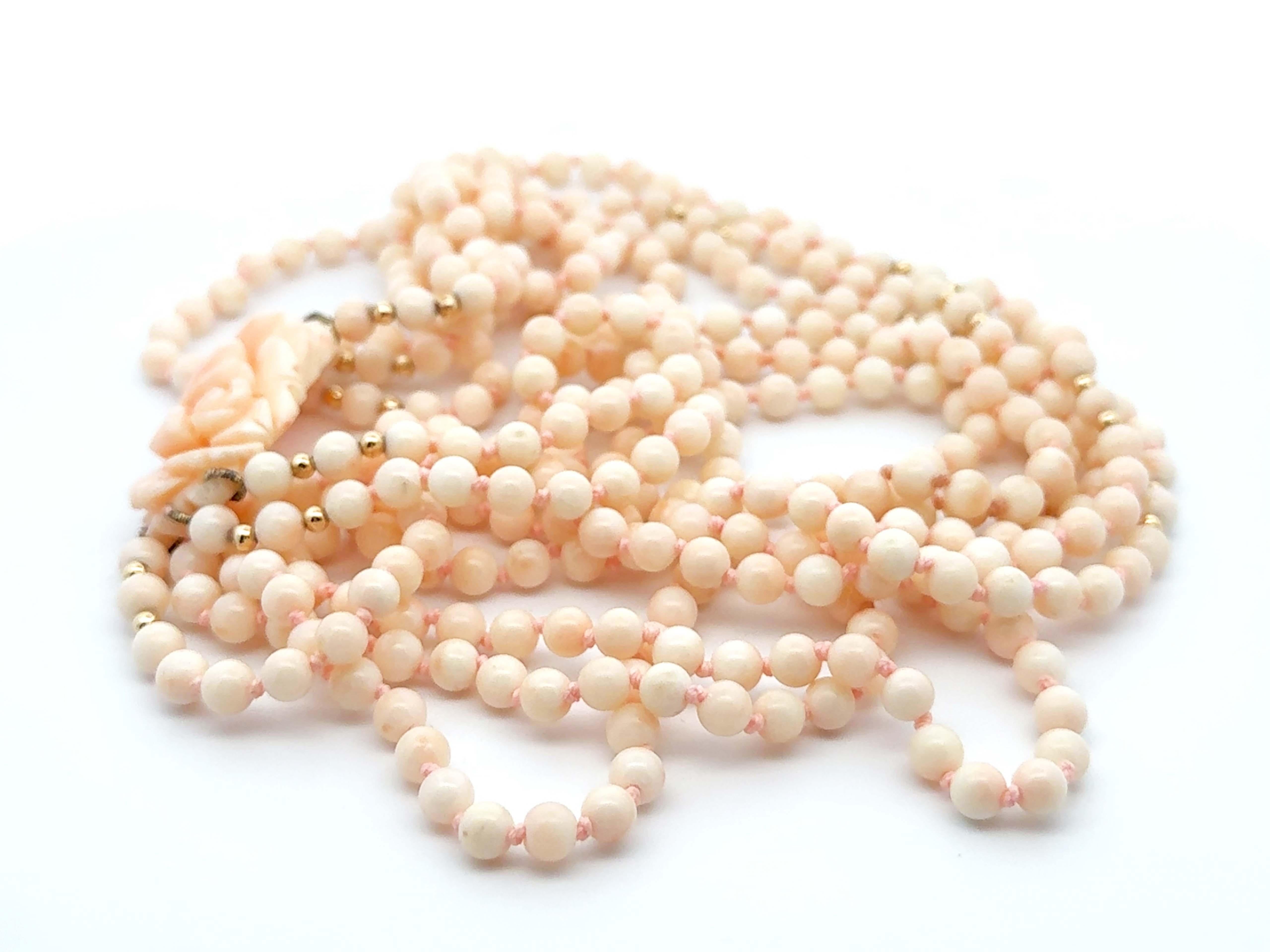 Women's Angelskin Coral Triple Stranded Beaded Necklace 14k Yellow Gold Flower Clasp For Sale