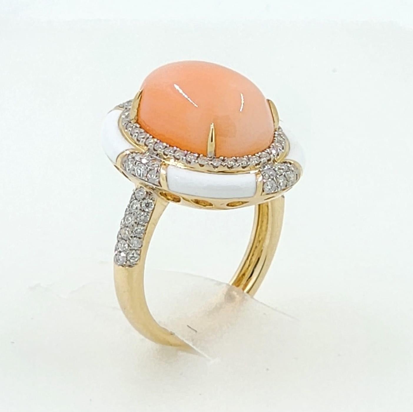 Contemporary Angle Skin Color Coral Diamond Enamel Ring in 14 Karat Yellow Gold For Sale