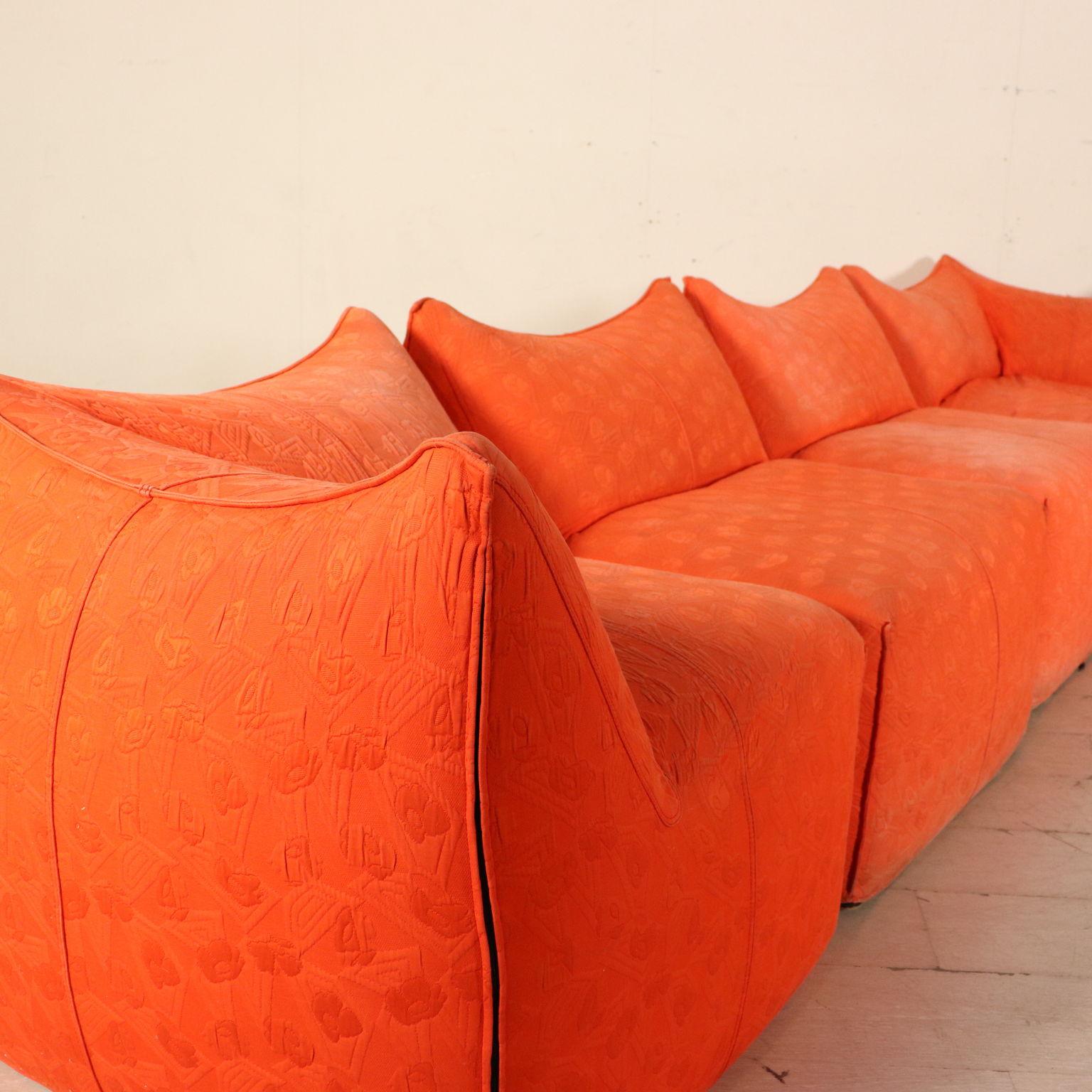 Late 20th Century Angle Sofa Designed by Mario Bellini Le Bambole Vintage, Italy, 1970s