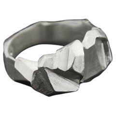 Angled Facet Ring in Sterling Silver 925 by Leonie Simpson