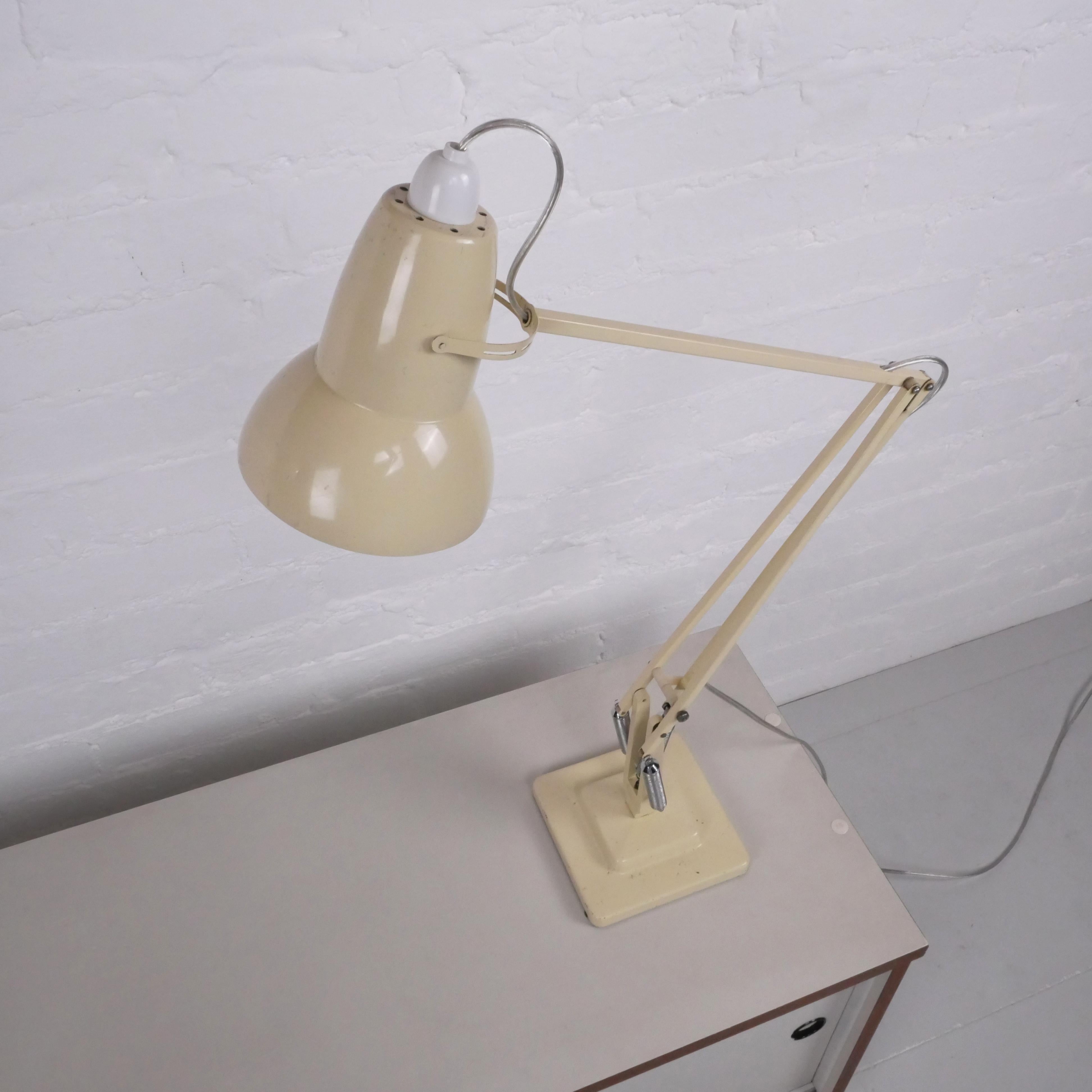 Anglepoise lamp model 1227, mid-century, original, rewired and fully functioning 3
