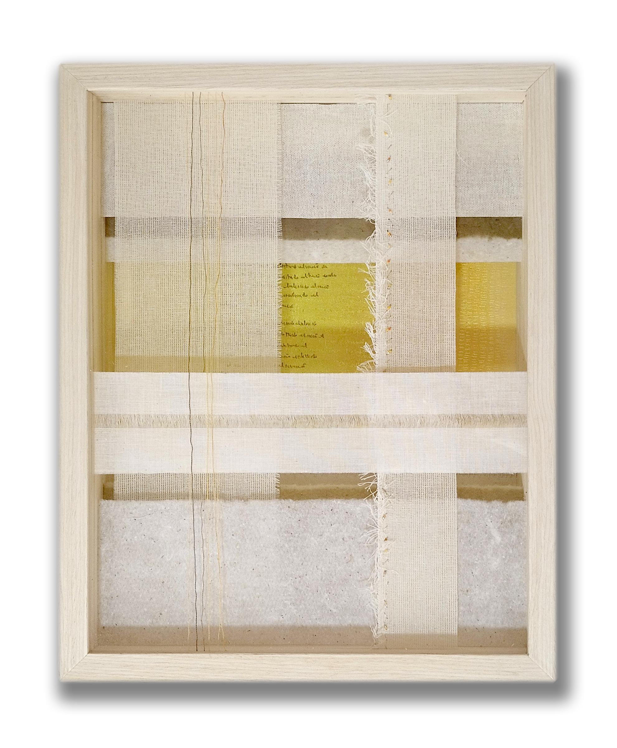 Intenciones del Silencio XVI, 2023 von Angélica Chavarro Franco
Aus der Reihe Intenciones del Silencio
Gemischte Medien (Ölfarbe und Textil) auf Leinwand 
Größe des Rahmens:  17.9 H in x 13.9 W in x 4.5 in D
Einzigartig
Signiert auf der Rückseite