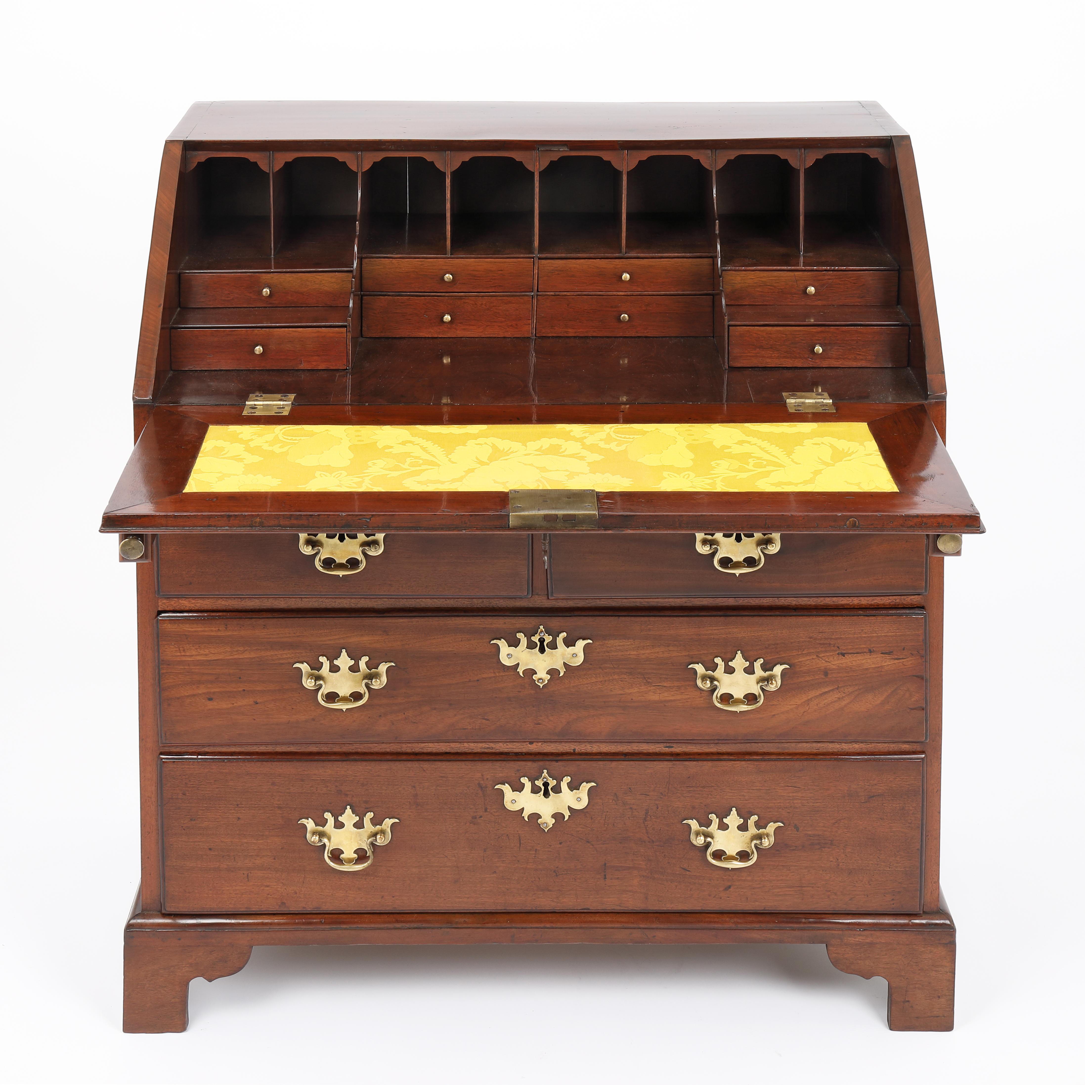 An exceptionlal and very rare Qianlong period Chinese export Bureur, Constructed in Hauli and Huanghuali wood in China during the first half of the 18th century for a wealthy Englishman, to an English design of the period. 
This bureu is in superb