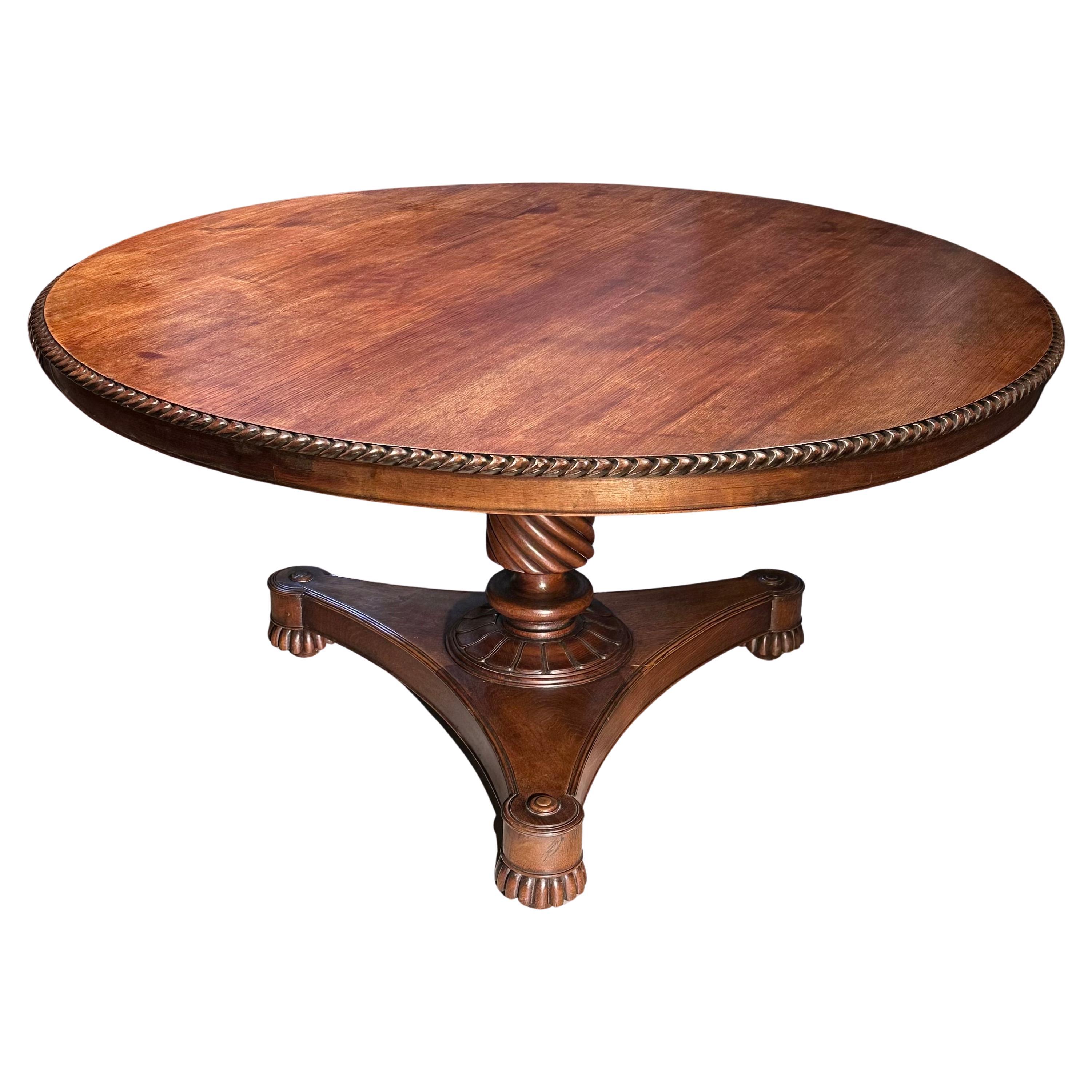 Table ronde de salle à manger ou de centre en bois de teck Coloni