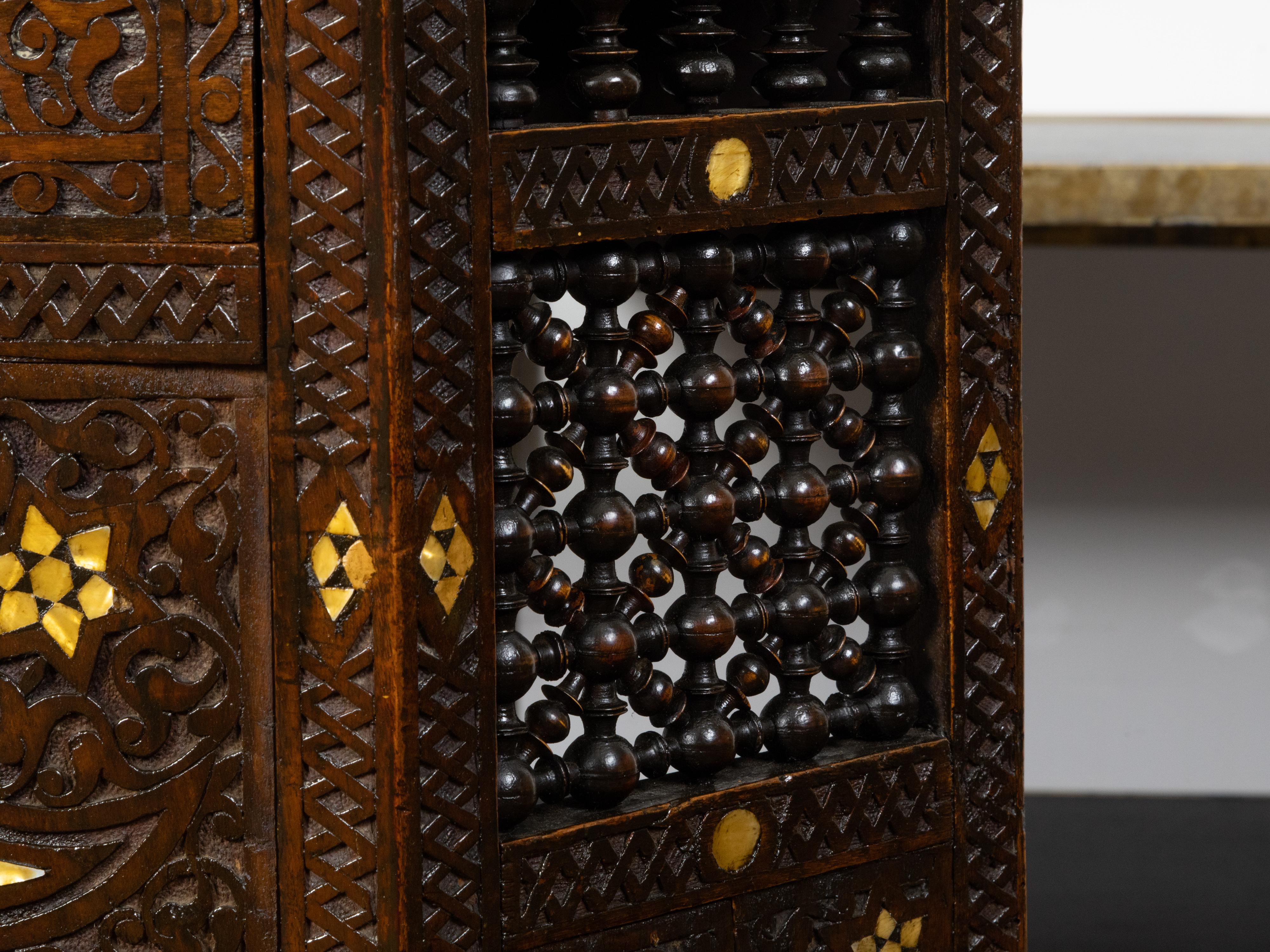 Anglo-Indian 1880s Carved Wooden Console Table with Marble Top and Bone Inlay In Good Condition In Atlanta, GA