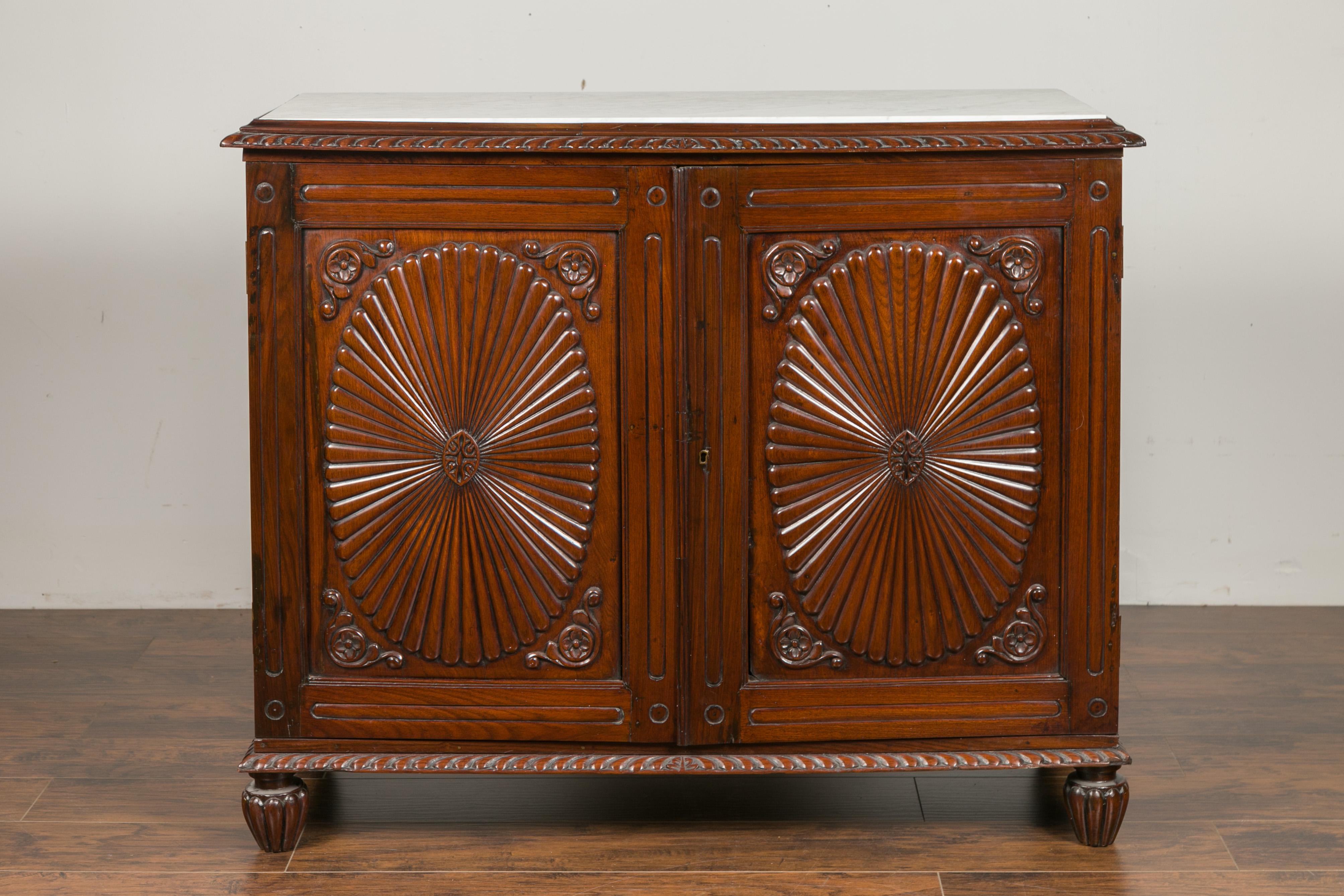 Carved Anglo-Indian 1880s Mahogany Buffet with White Marble Top and Oval Reeded Motifs