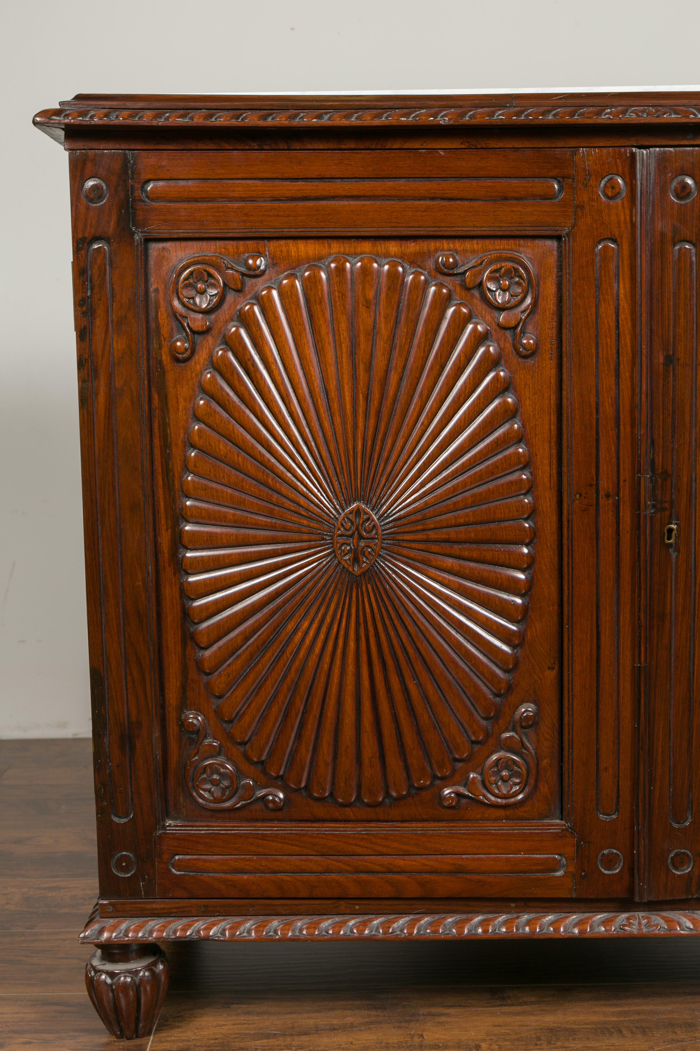 19th Century Anglo-Indian 1880s Mahogany Buffet with White Marble Top and Oval Reeded Motifs