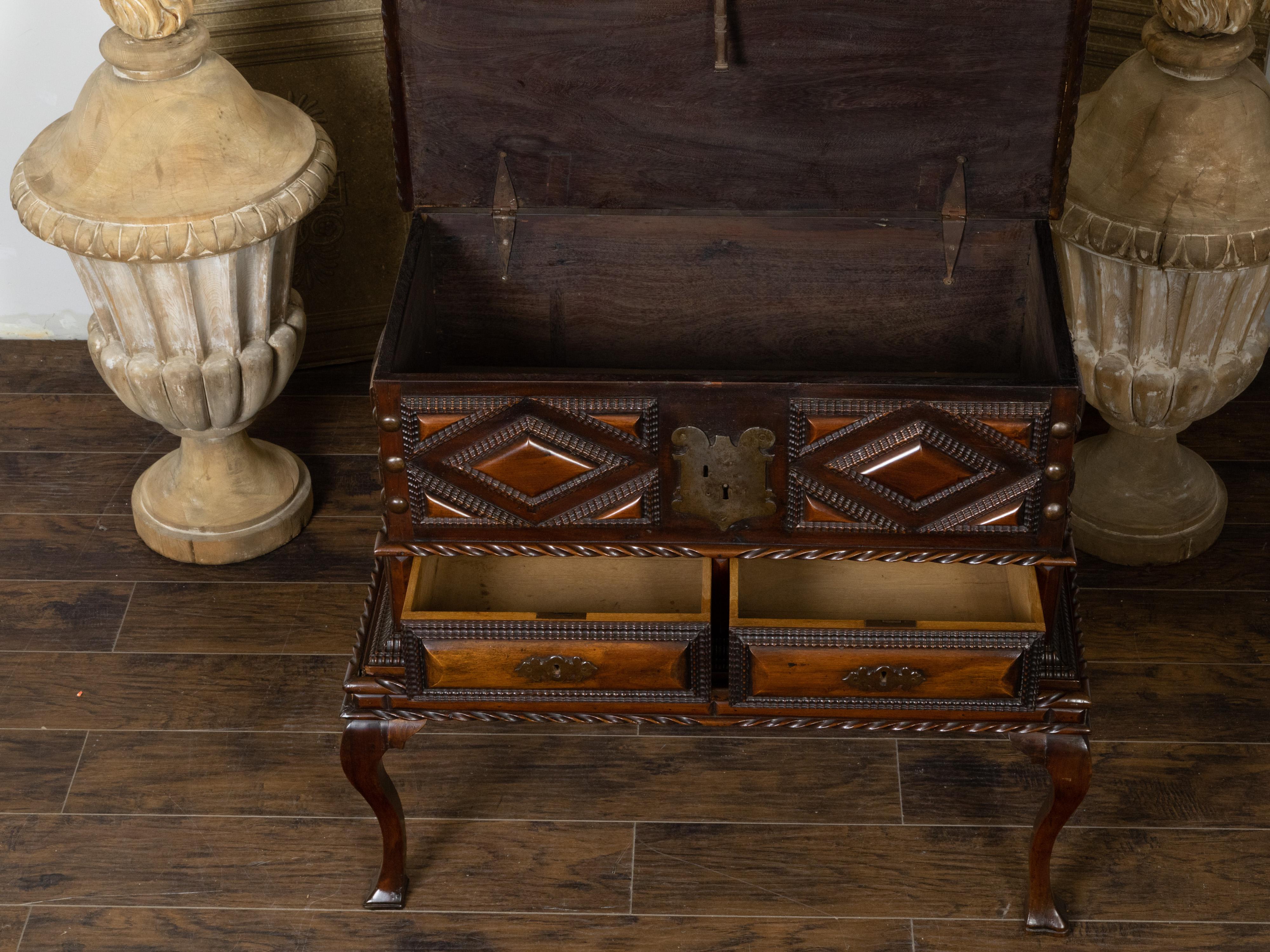 Anglo-Indian 19th Century Two-Toned Geometric Front Mahogany Coffer on Base For Sale 5