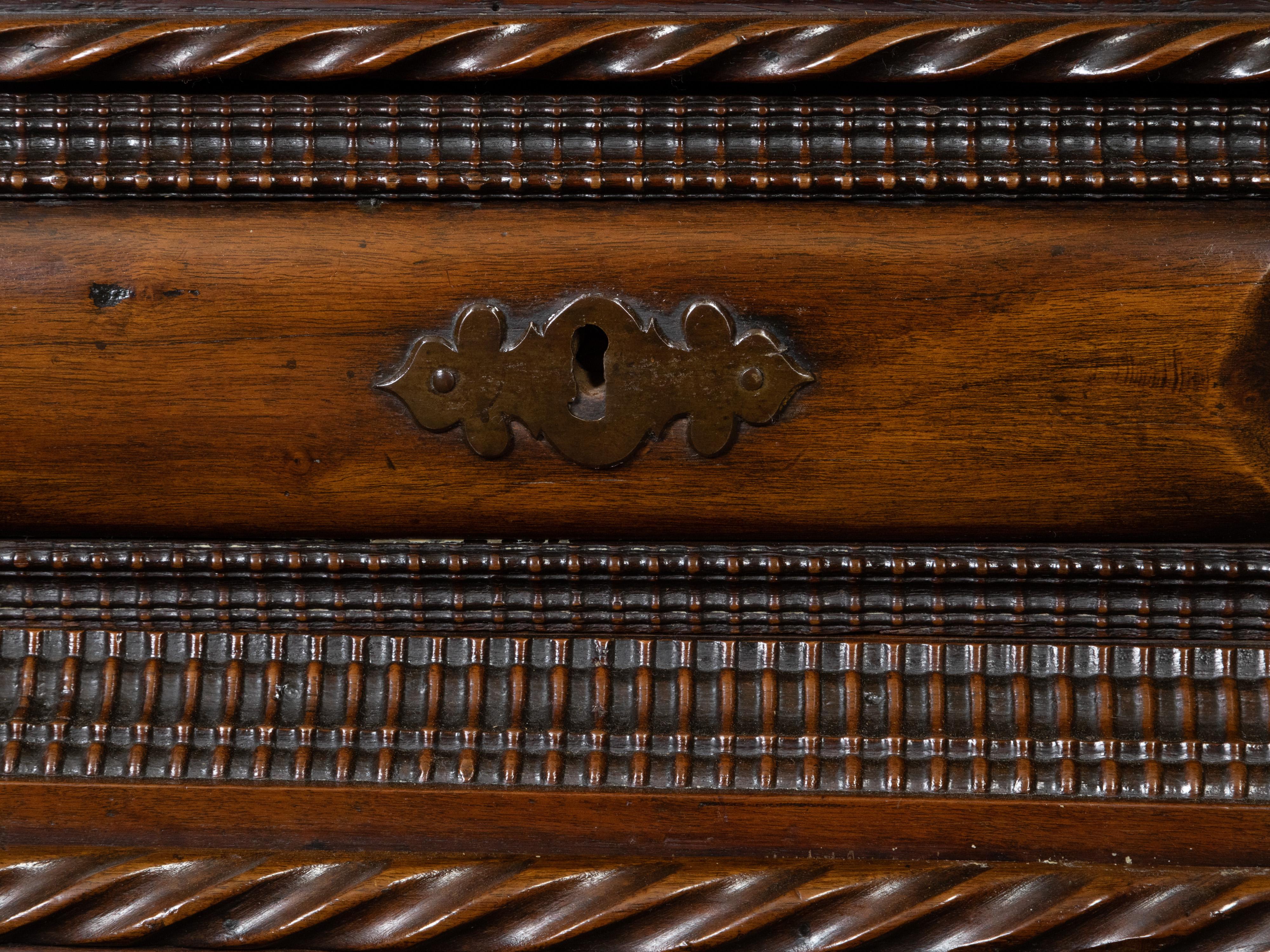 Anglo-Indian 19th Century Two-Toned Geometric Front Mahogany Coffer on Base For Sale 8