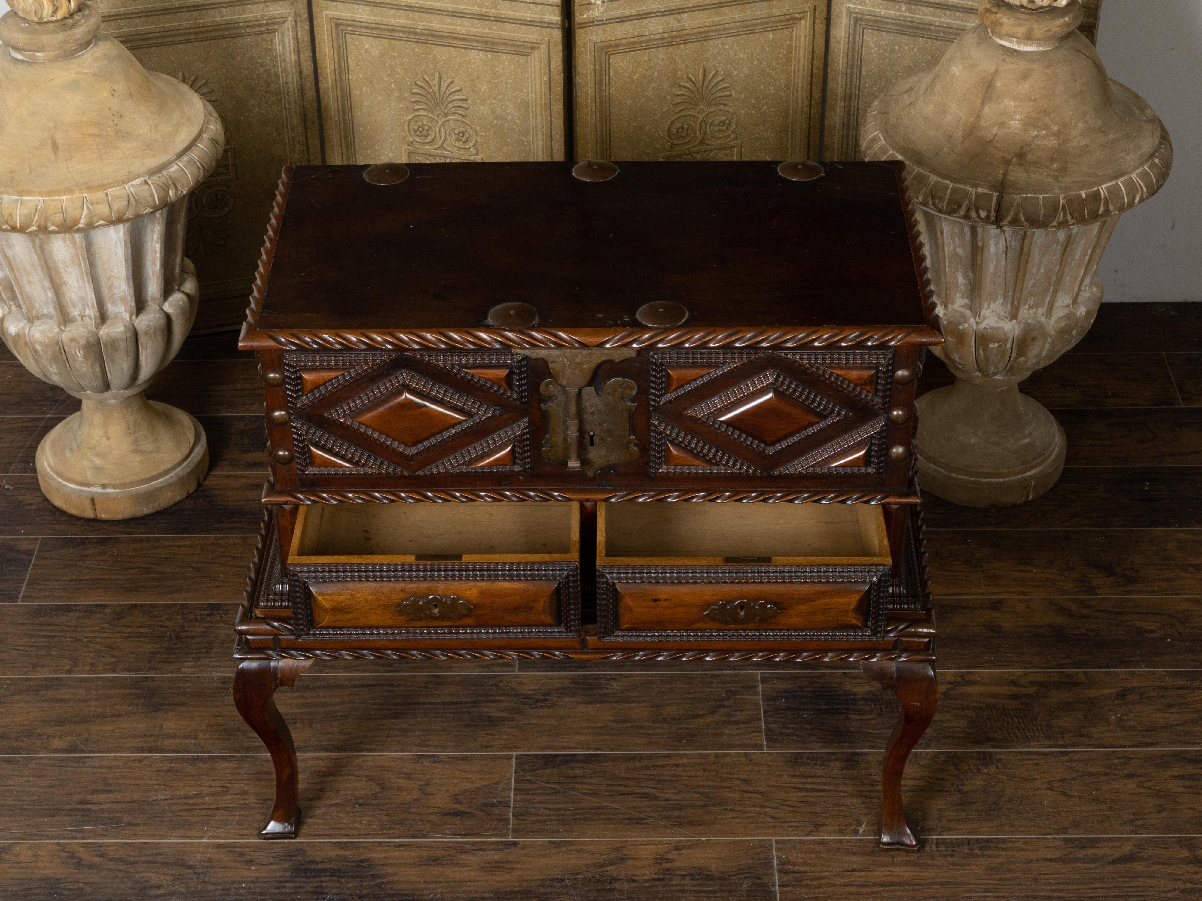 Anglo-Indian 19th Century Two-Toned Geometric Front Mahogany Coffer on Base For Sale 4