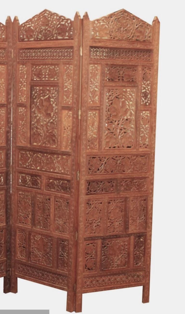 Indonesian Anglo Indian 4-Panel Handcrafted Teak Wood Screen, Circa 1900s For Sale