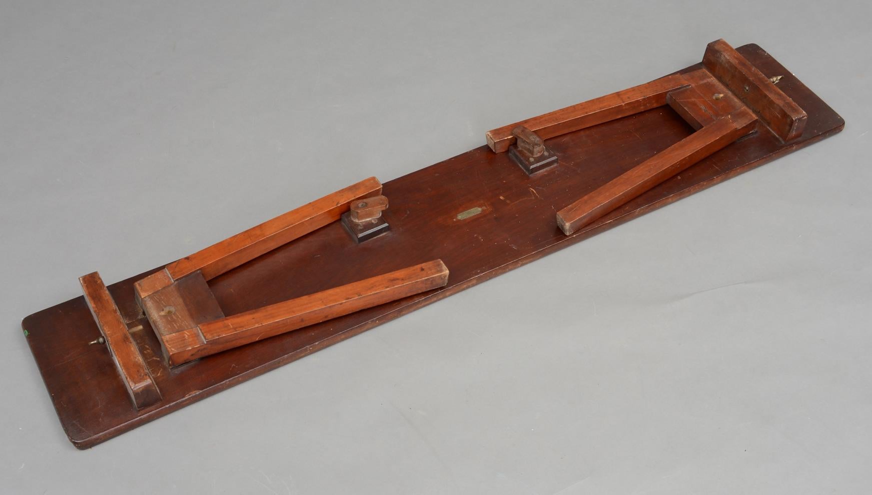 Anglo-Indian Antique Folding Army and Navy Bench, circa 1890 In Good Condition For Sale In Sheffield, MA