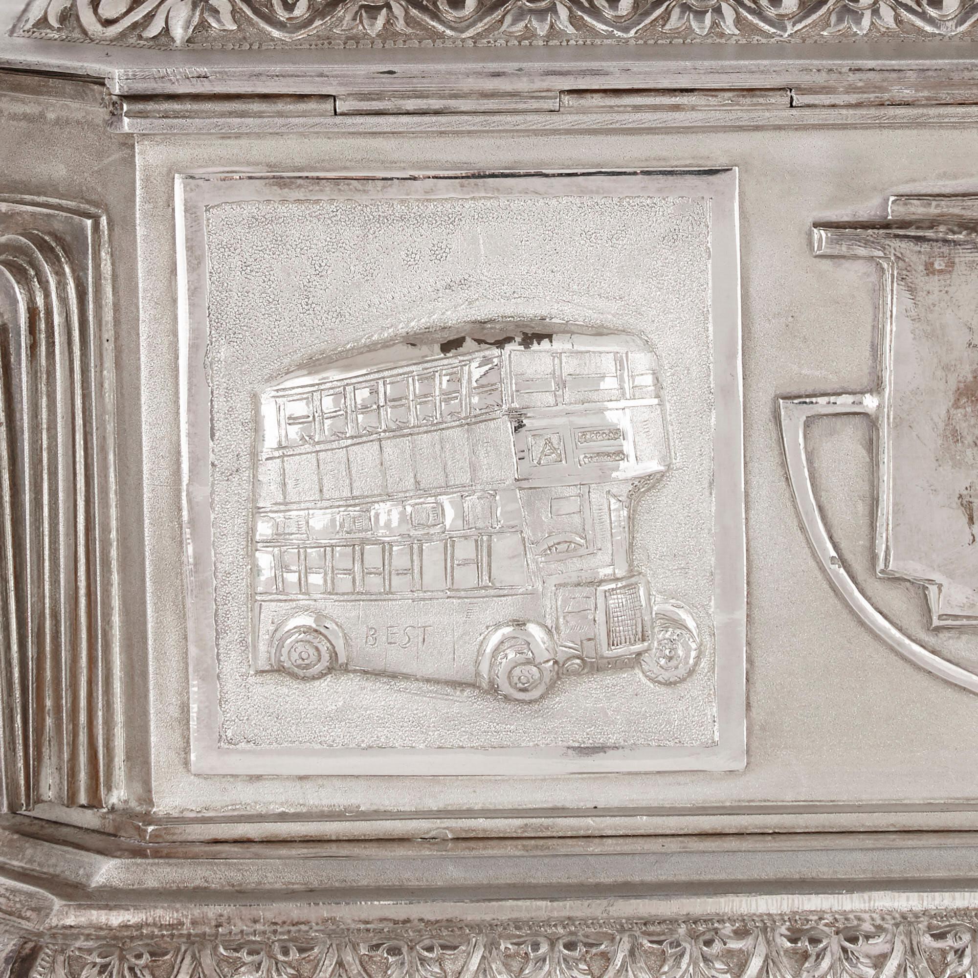 Anglo-Indian Art Deco Silver Presentation Casket For Sale 3