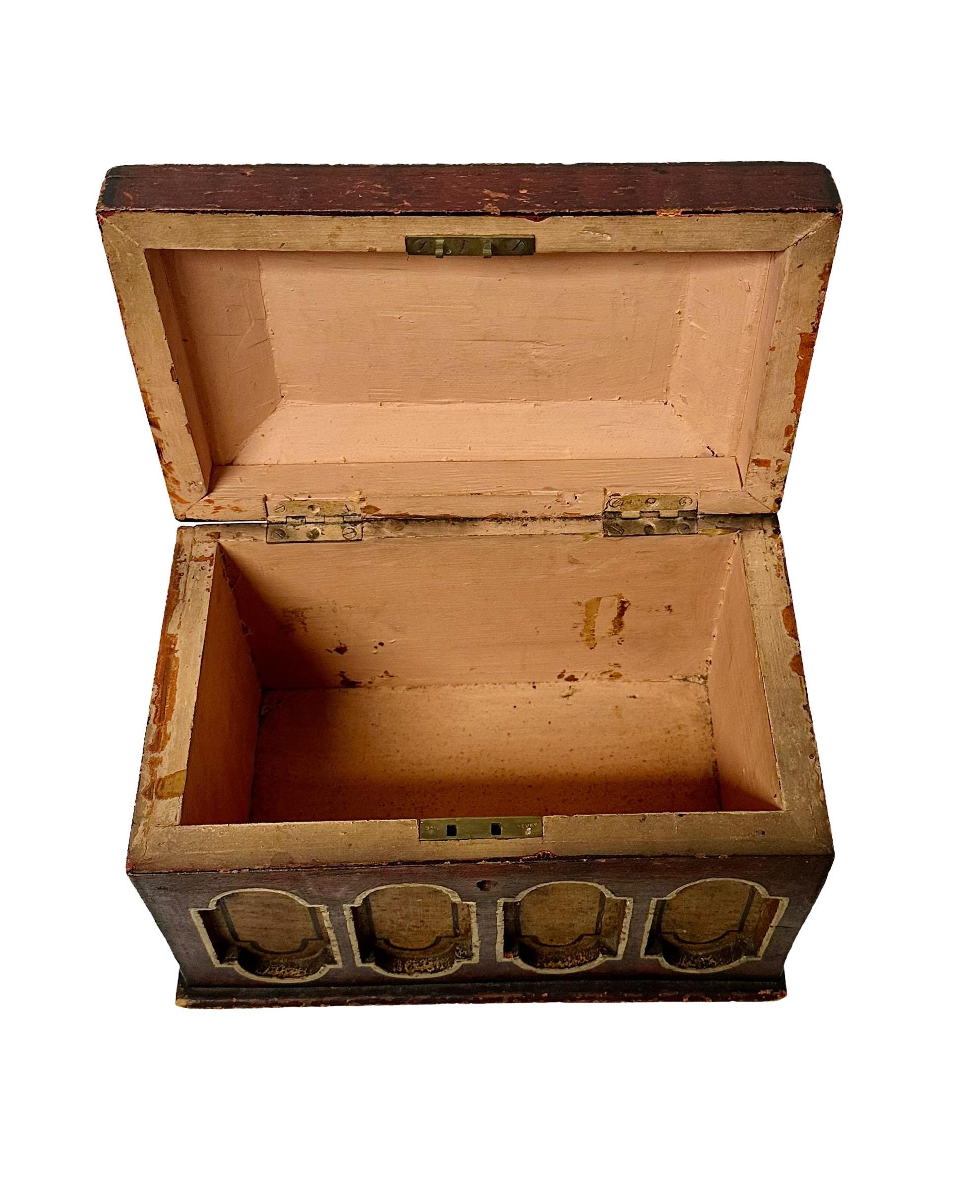 Anglo Indian Box In Good Condition For Sale In Tampa, FL