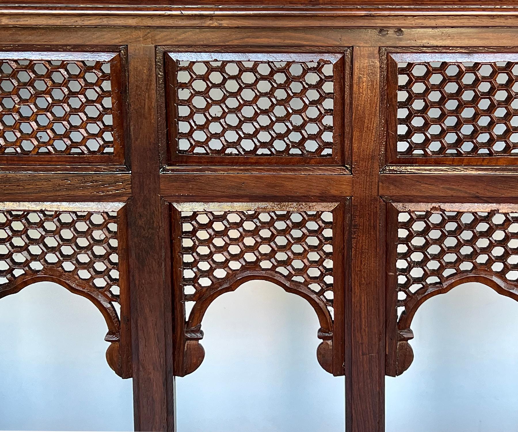 Anglo Indian Brass Inlaid Traveling Console Table im Angebot 1