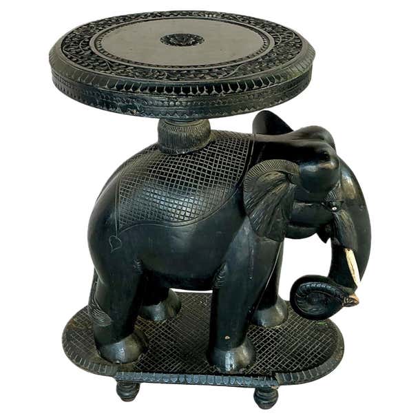 Elephant Tablo Anglo-Indian Carved Ebonized Elephant Side Table For Sale at 1stDibs