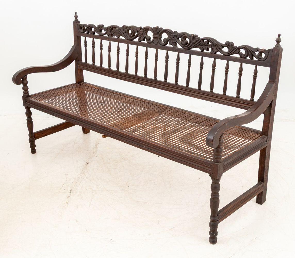 Anglo-Indian Carved Hardwood Hall Bench In Good Condition For Sale In Astoria, NY