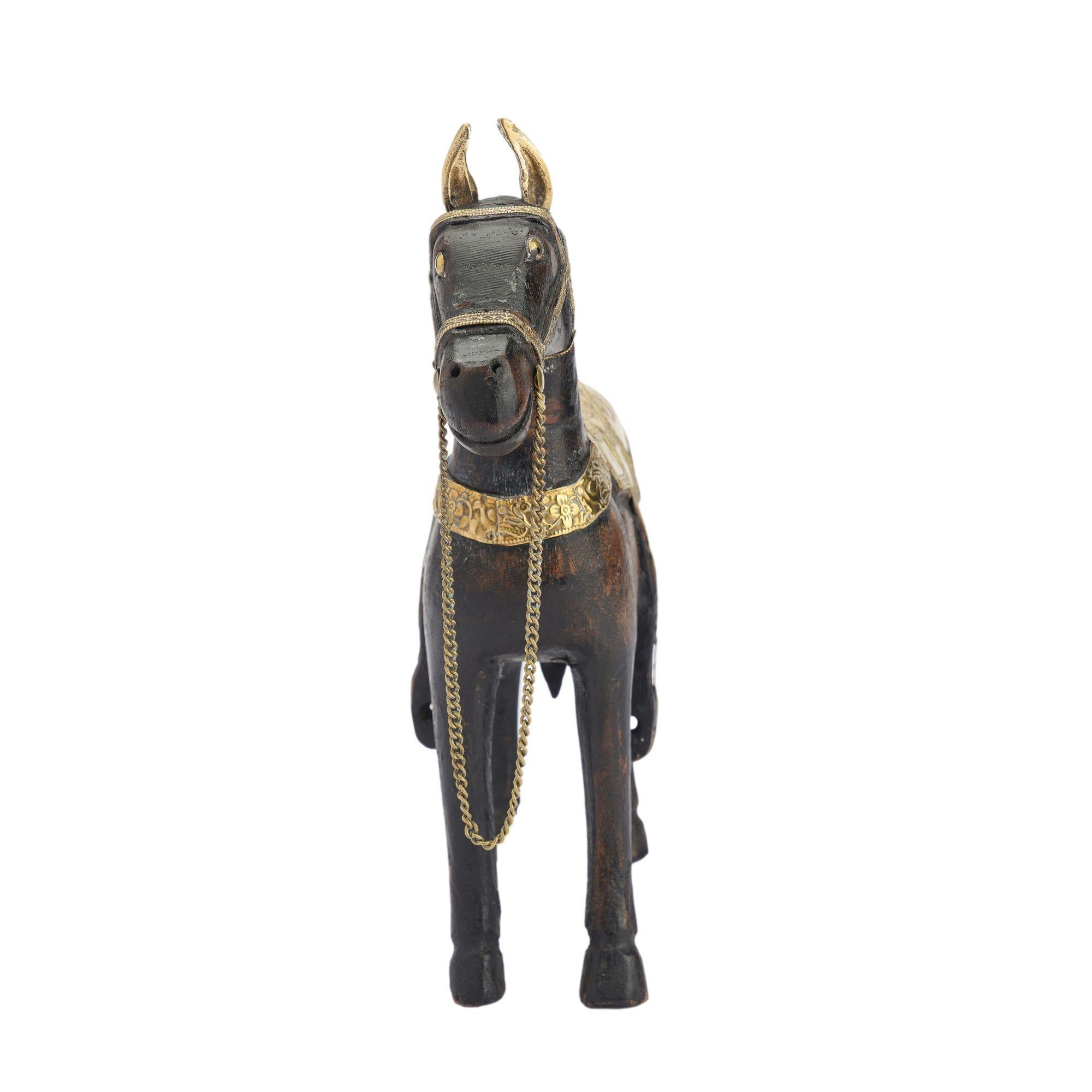Anglo-Indian carved mango wood Marwari war horse figurine, 1800's In Good Condition For Sale In Kenilworth, IL