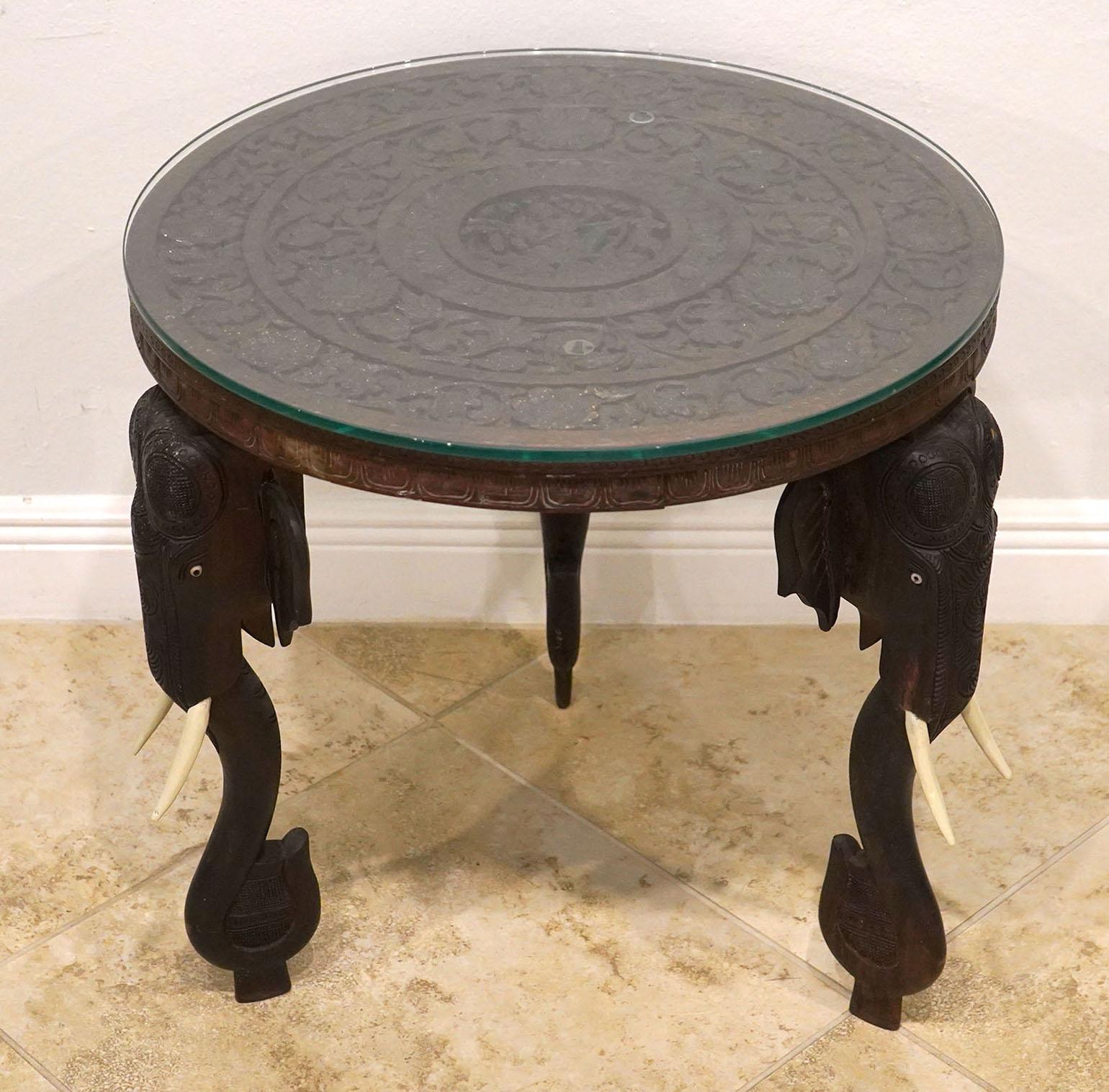 19th Century Anglo Indian Carved Round Table Elephant Supports Late 19th C. With Carved Top