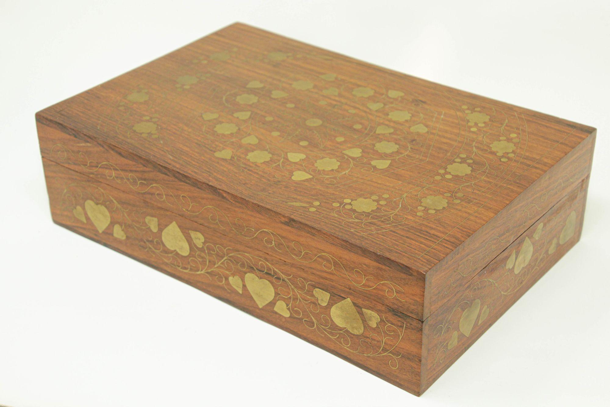 Anglo Indian Colonial Brass Inlaid Teak Jewelry Box For Sale 4