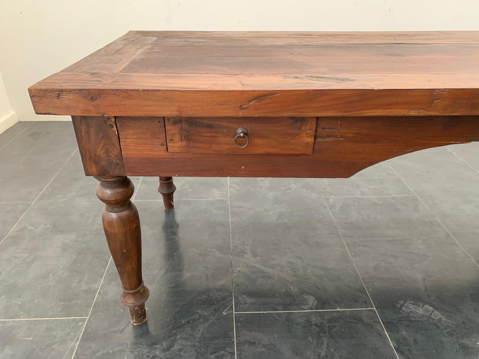 Scrivania anglo-indiana Coloni in teak, 1890 In condizioni buone in vendita a Montelabbate, PU