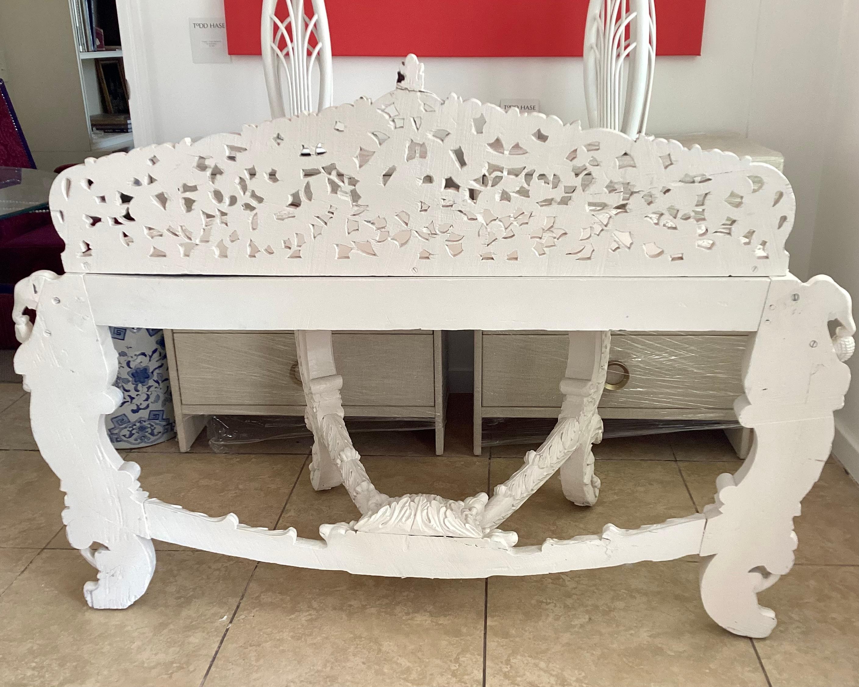 Anglo Indian Console Table in Ivory Lacquer For Sale 5