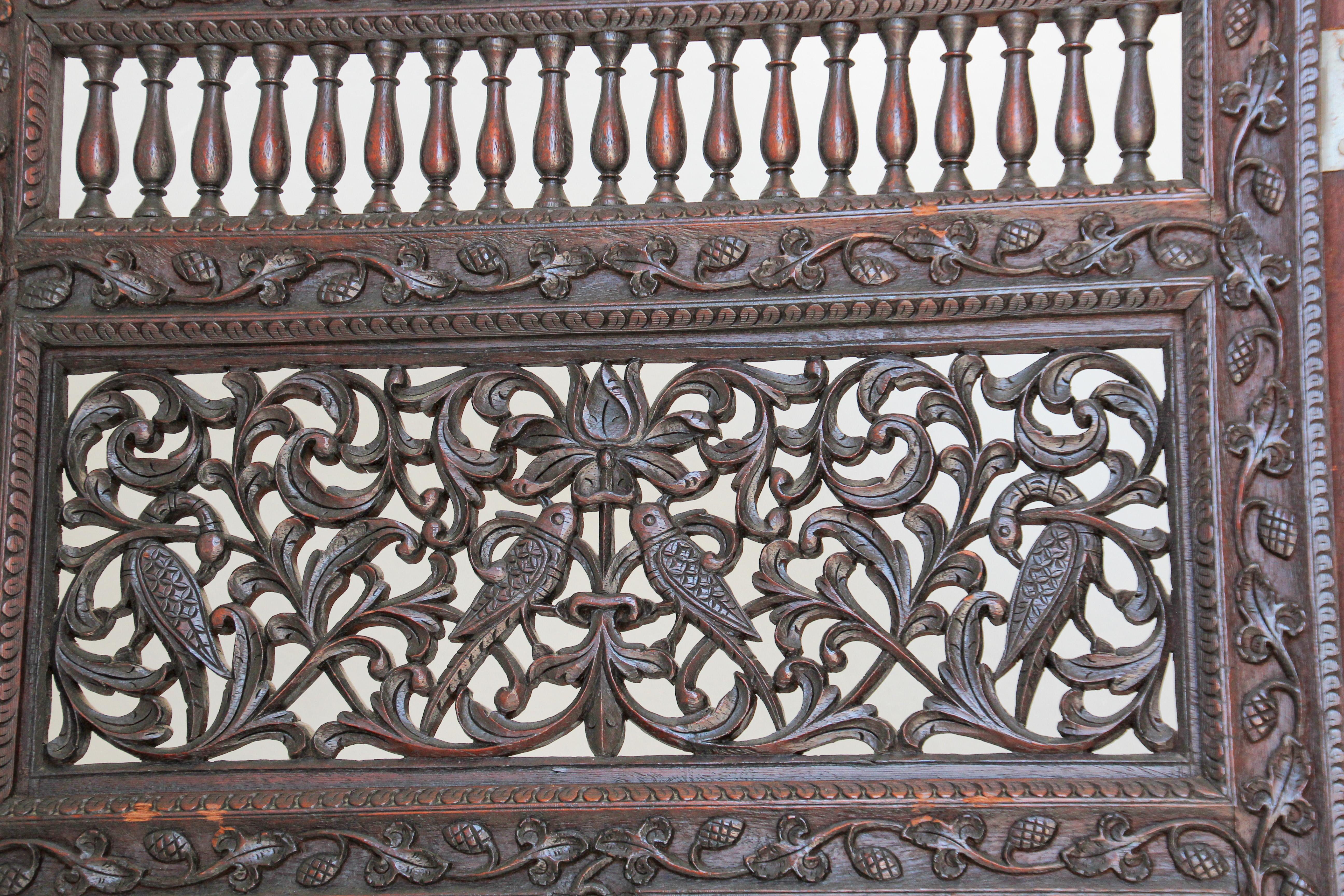 Anglo Raj Anglo-Indian Mughal Hardwood Three-Panel Screen For Sale