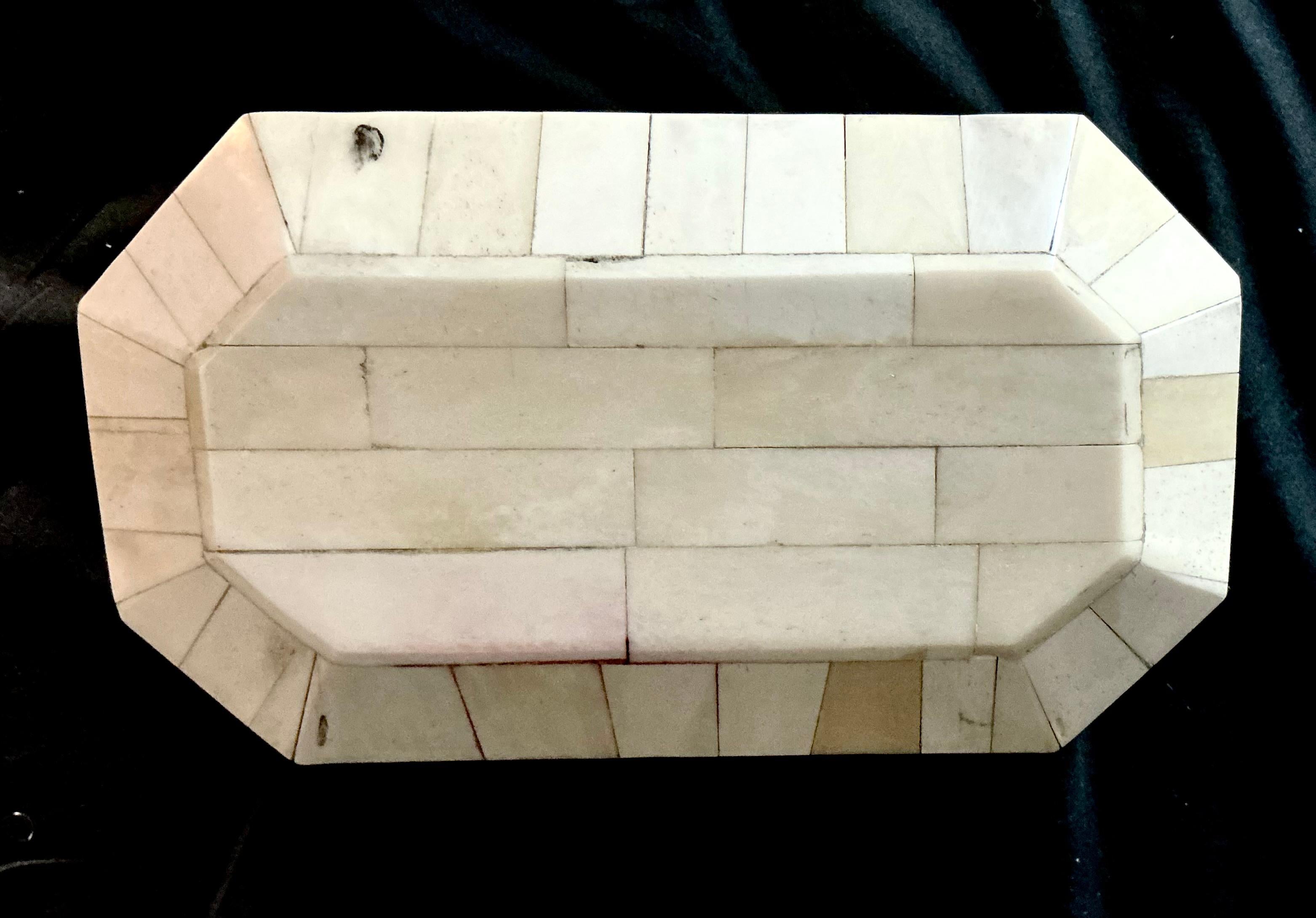 Anglo-Indian Inlaid Bone Box For Sale 2