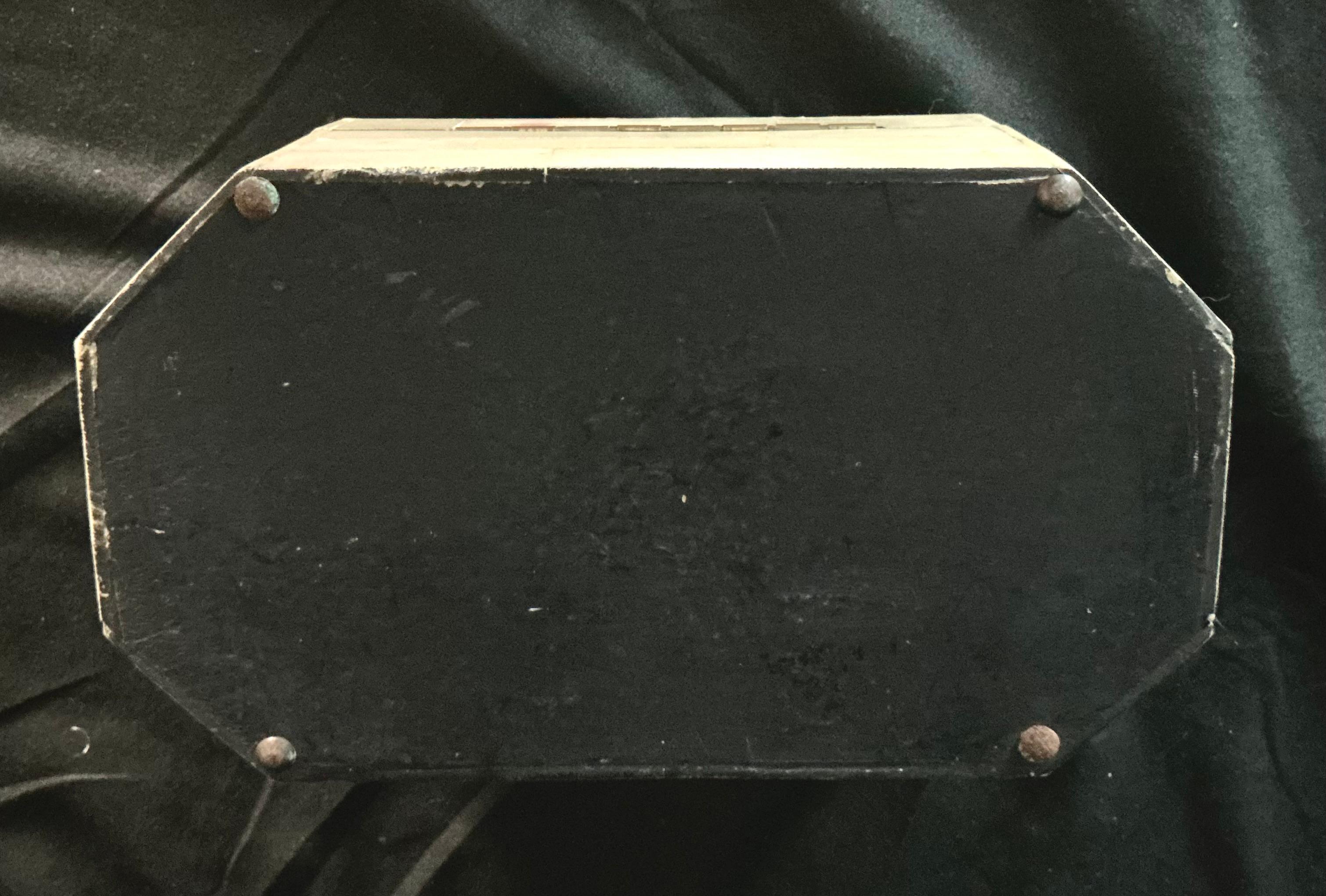 Anglo-Indian Inlaid Bone Box For Sale 4