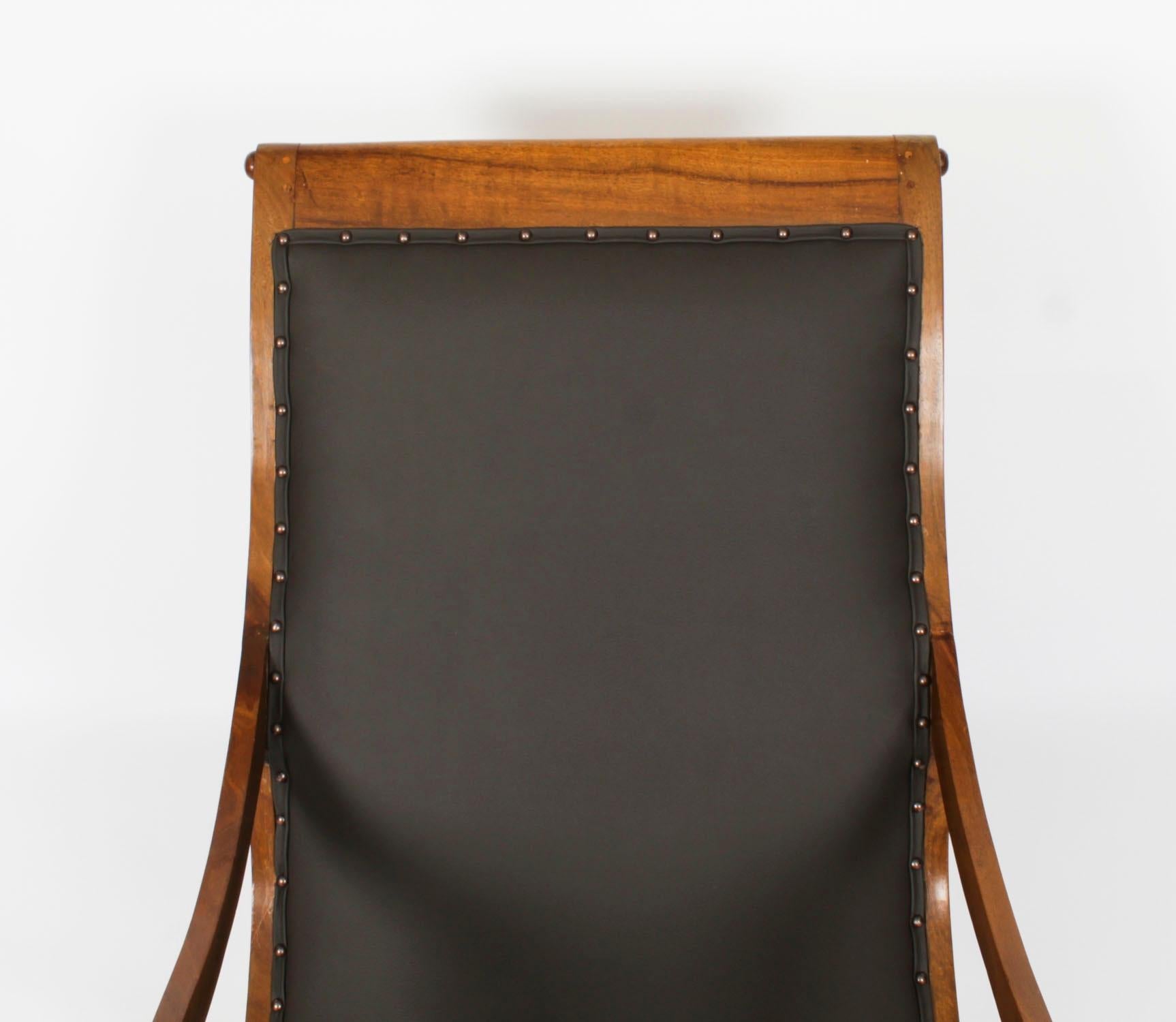 Anglo Indian Leder Teak Plantation Stuhl 19. Jahrhundert (Messing) im Angebot