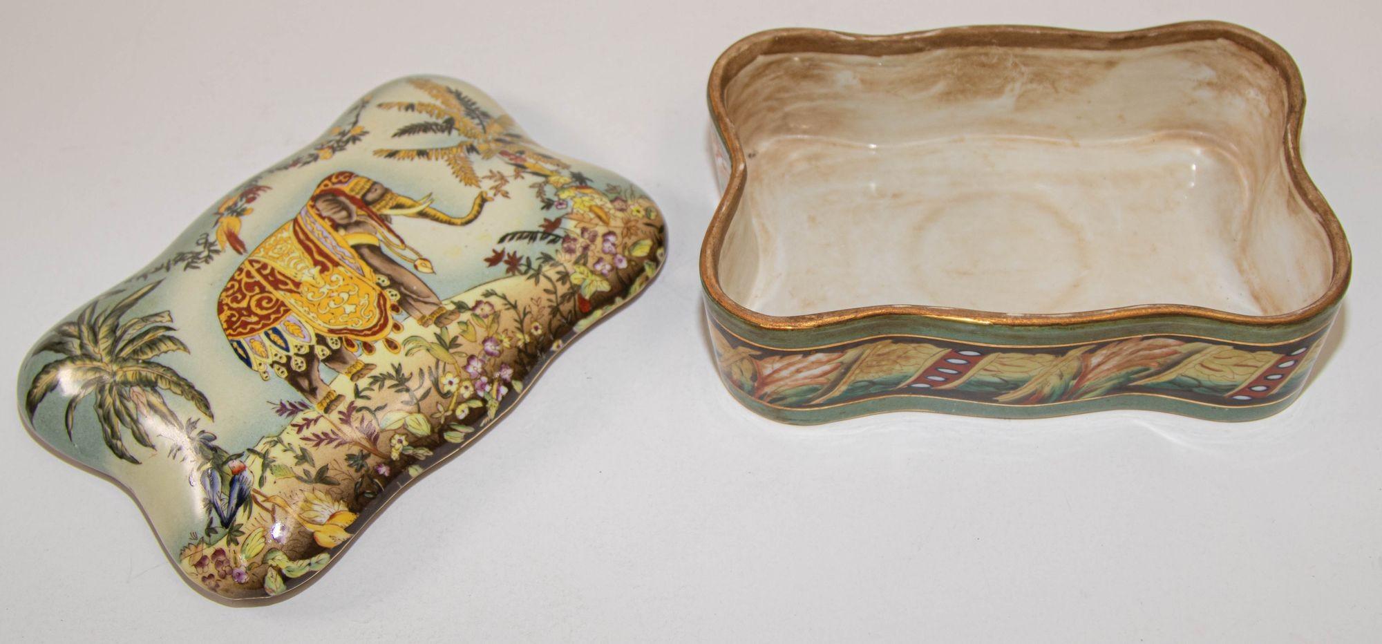 Anglo-Indian Anglo Indian Lidded Porcelain Box with Elephant Scene