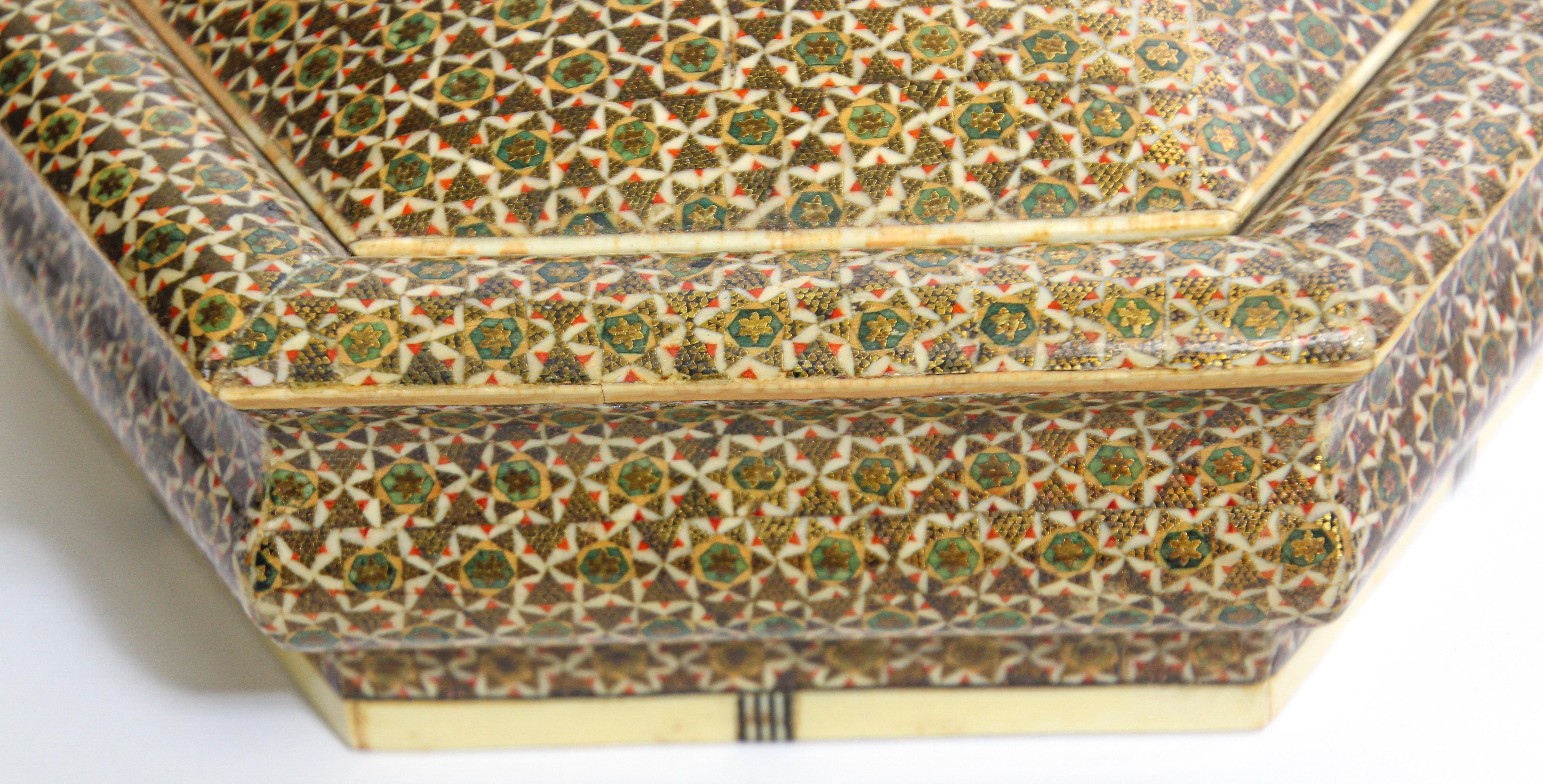 Anglo Indian Micro Sadeli Mosaic Inlaid Box 4